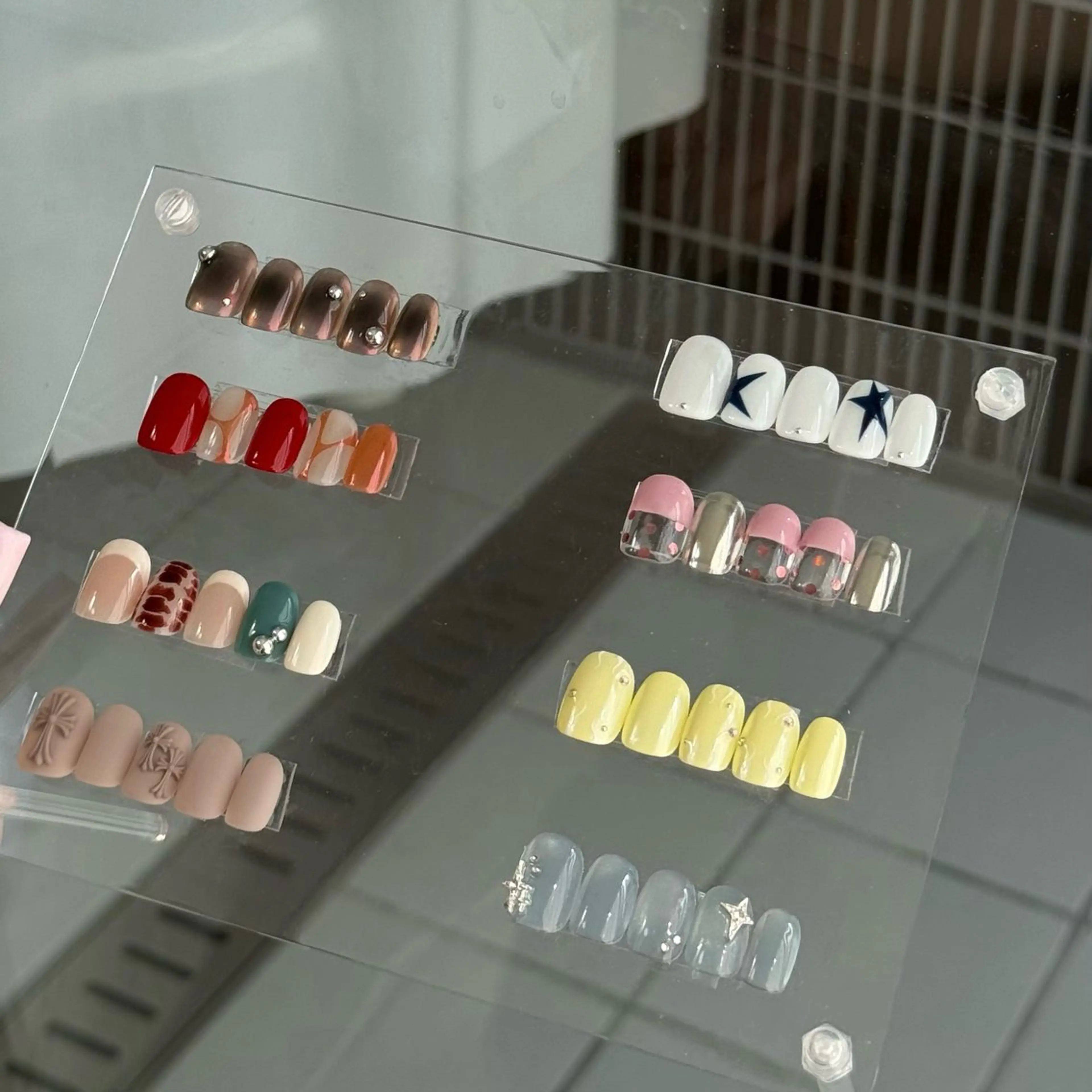 ネイル ハンドネイル miele【ミエレ】 海外シンプルデザインのネイルデザイン