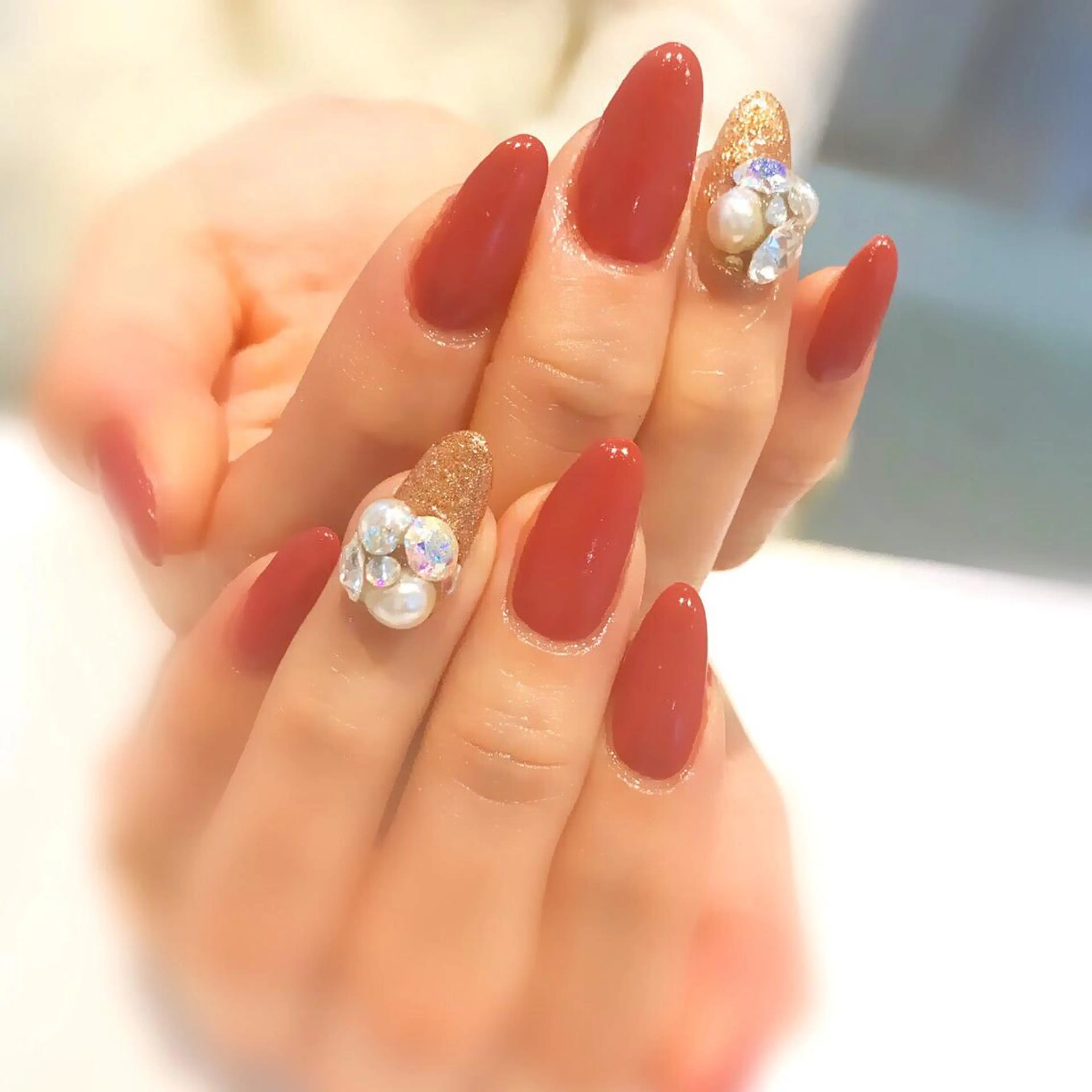 ネイル ストーンネイル Re Pearl～コーディネートサロン～ 市駅前店所属・NARUMI HYODOのネイルデザイン