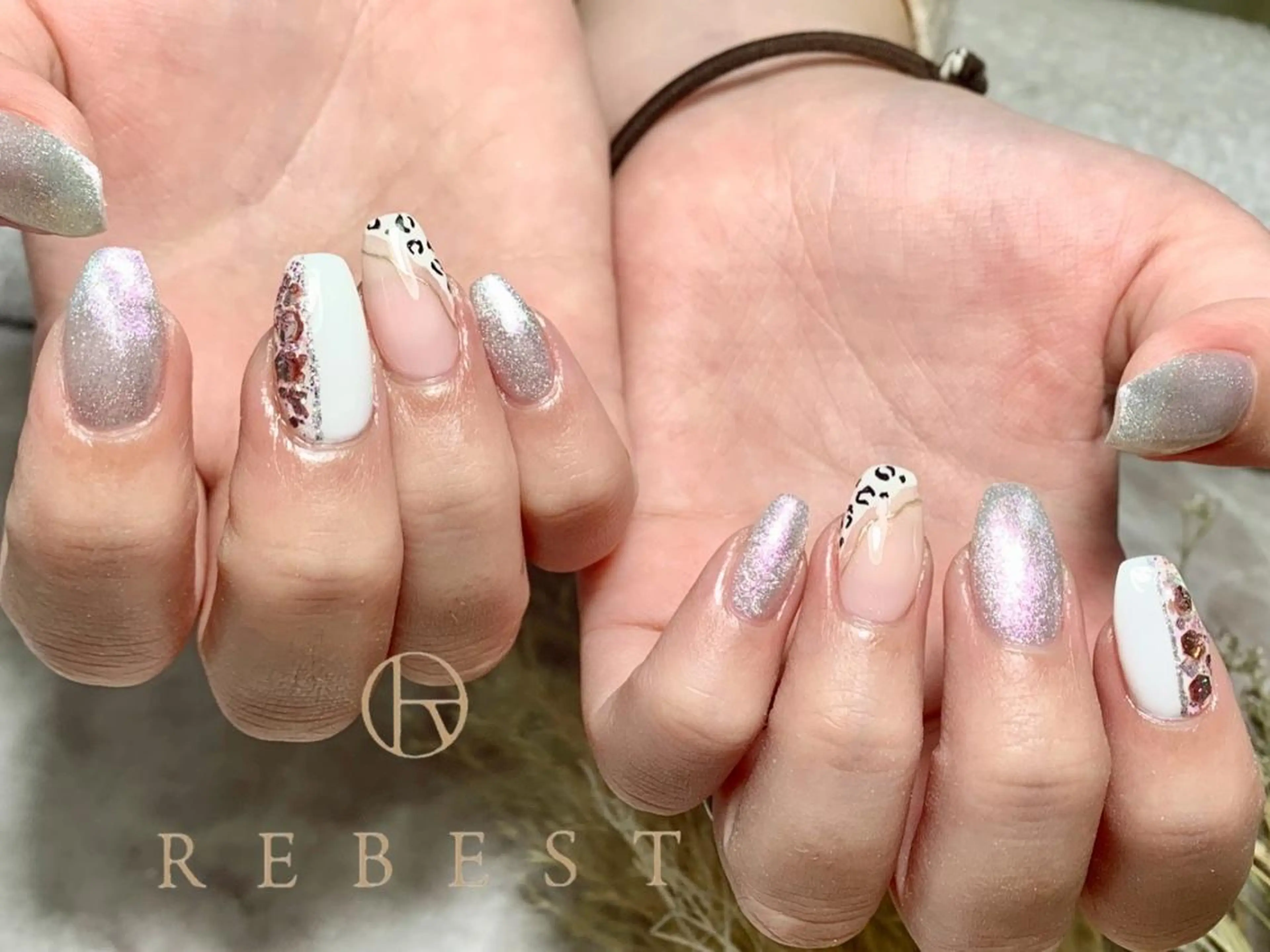 ネイル ❤️💛🩵京橋 痛ネイル⭐️3Dのネイルデザイン