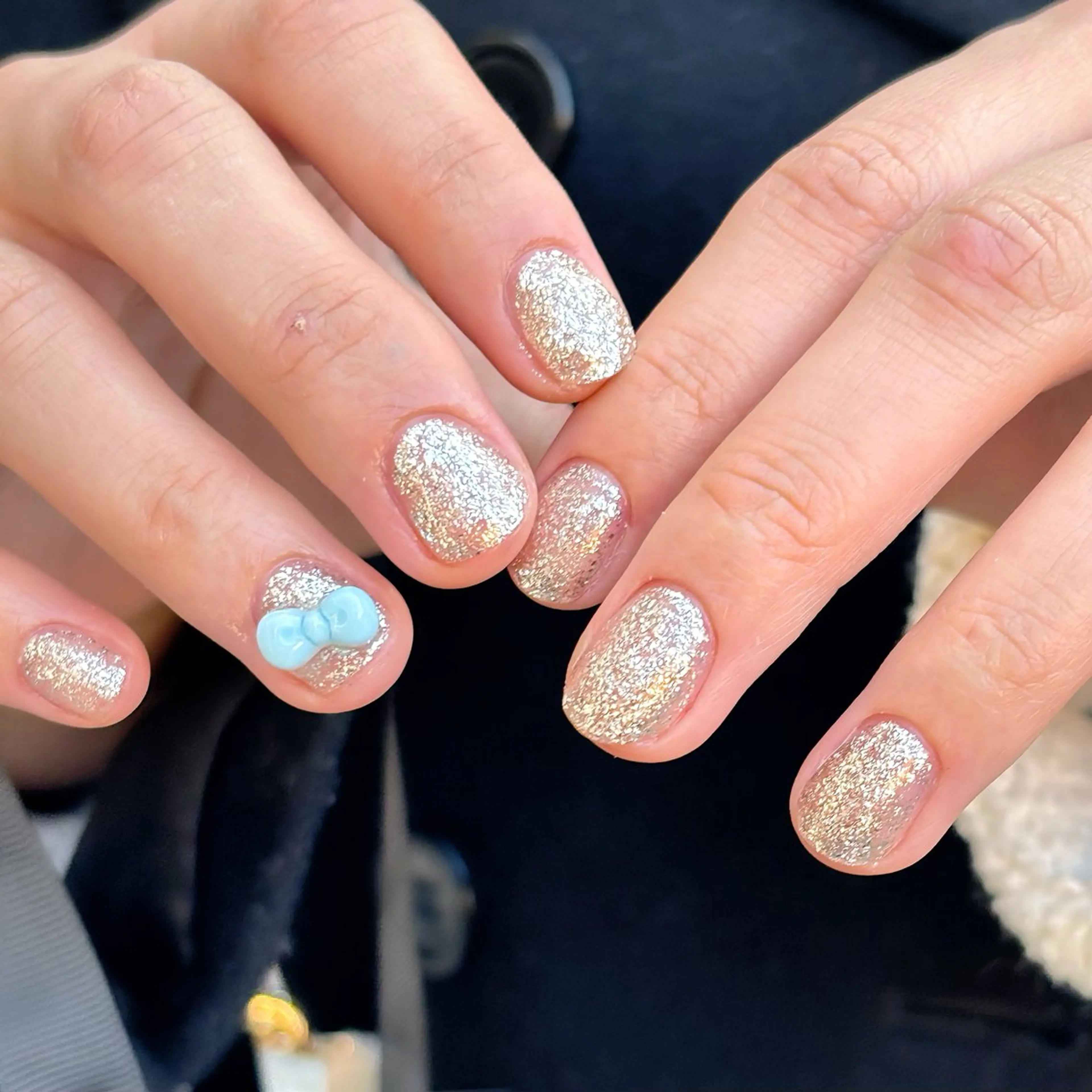 ネイル クリアネイル ラメ(グリッター) オフィスネイル ワンカラーネイル ホワイト ハンドネイル ハンドケア 🫧OPELIA NAIL渋谷🫧のネイルデザイン