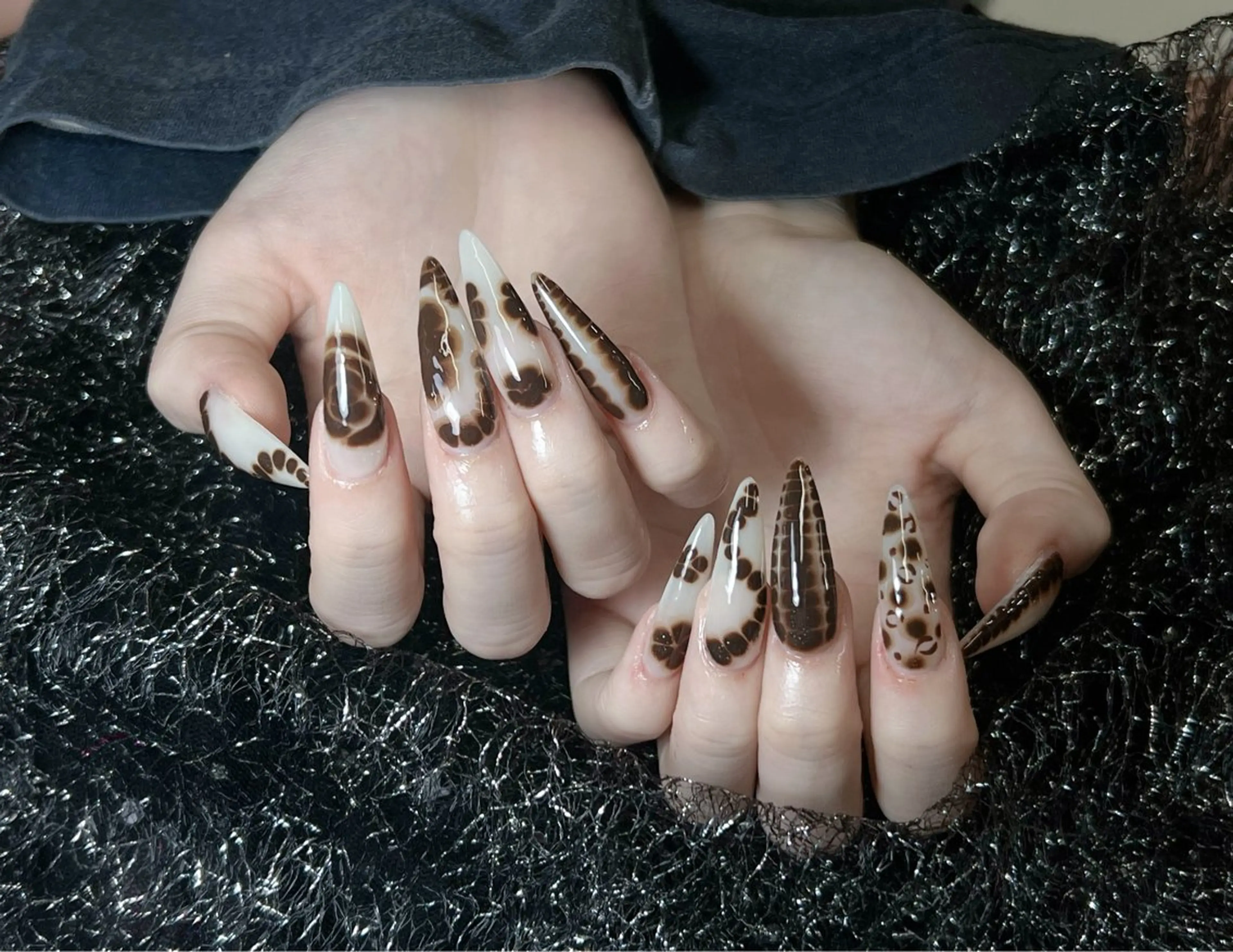 ネイル 成人式 フラッシュネイル フレンチネイル ジェルネイル グラデーション ハンドネイル Lya  Nail Kaii❤️のネイルデザイン