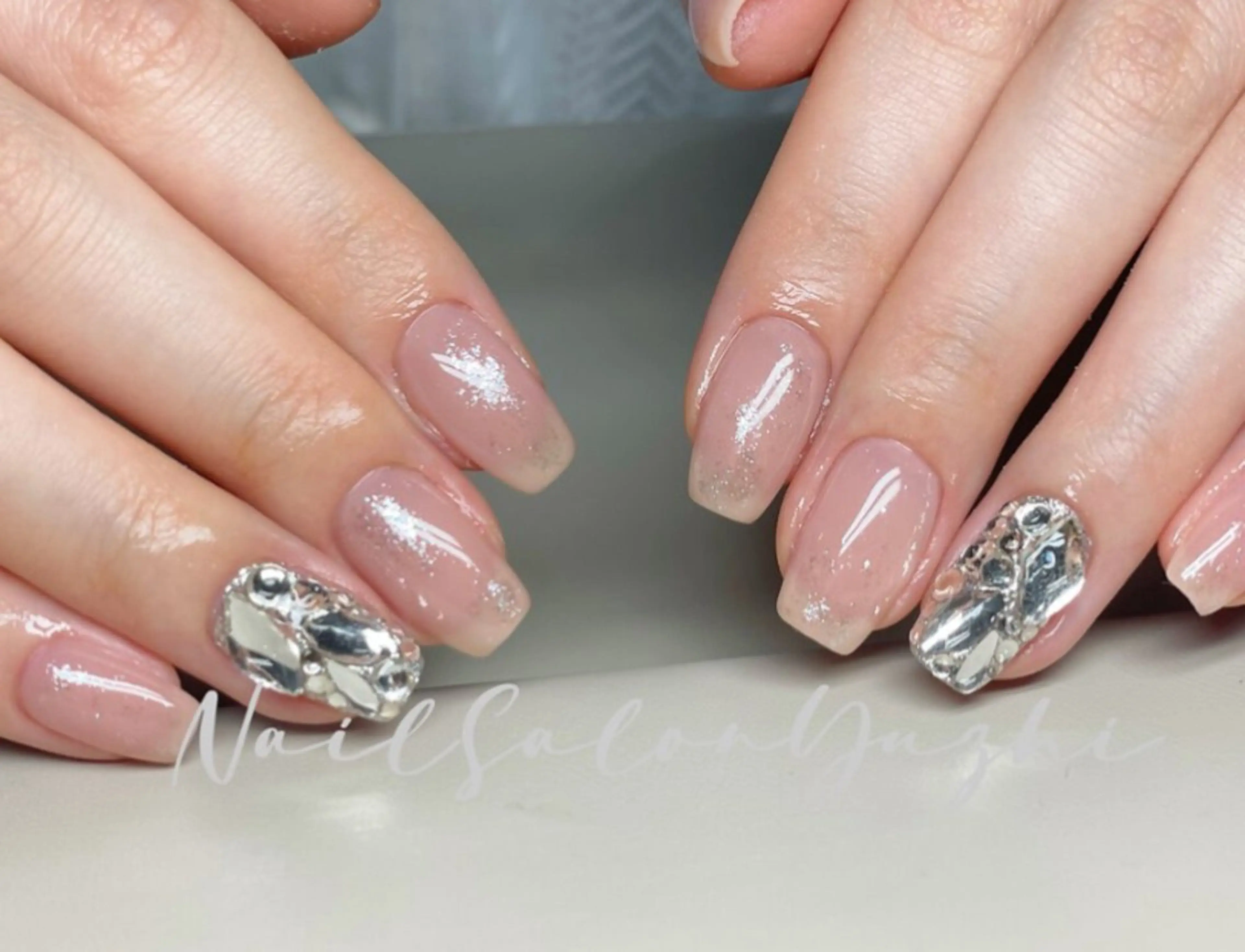 ネイル ハンドネイル ゆず秋葉原 Vickyのネイルデザイン