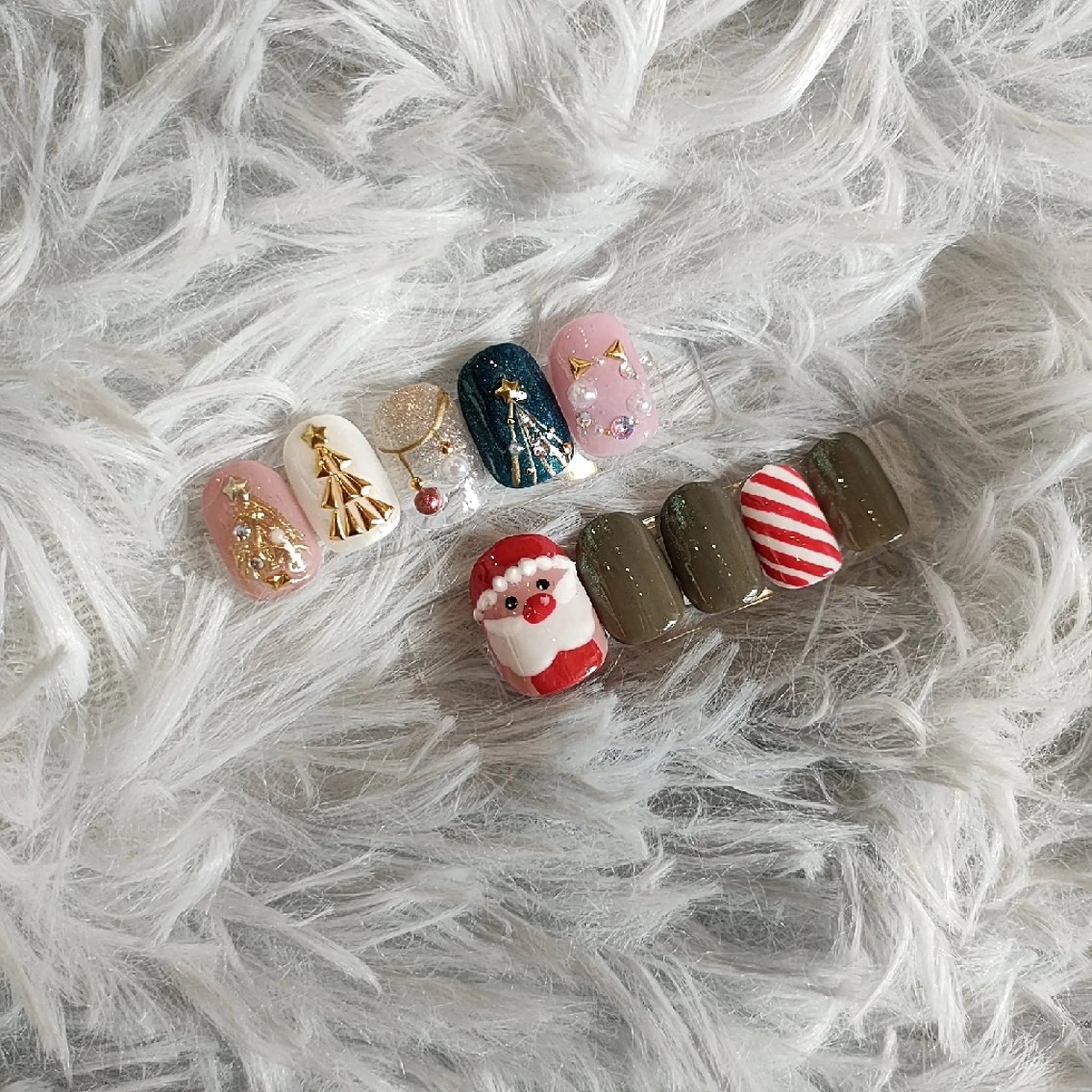 ネイル 冬ネイル クリスマス douceknail所属・本厚木南口 徒歩3分のネイルデザイン