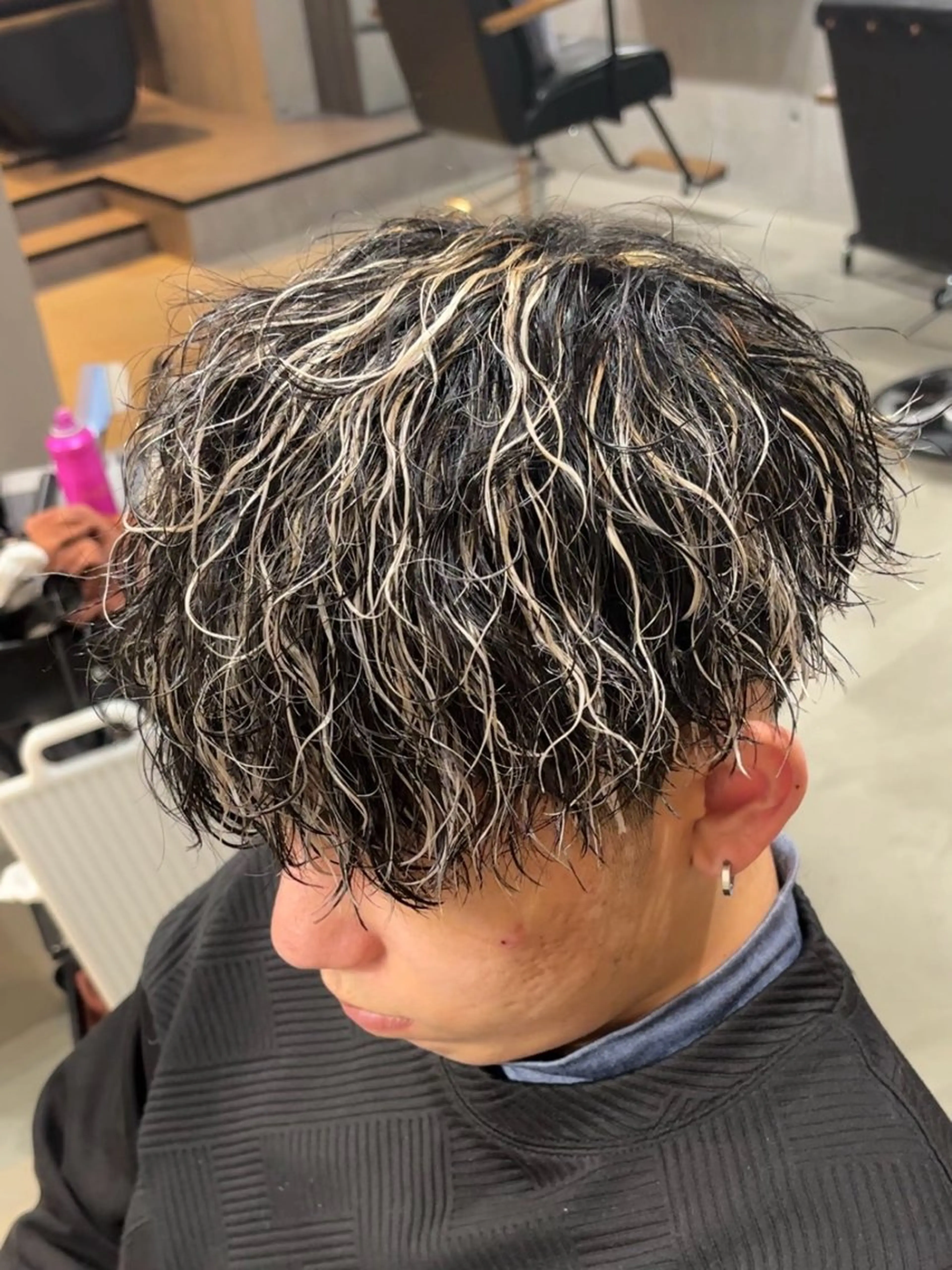 カラー パーマ メンズ 会社で浮かない ビジネスヘア/心斎橋のヘアスタイル