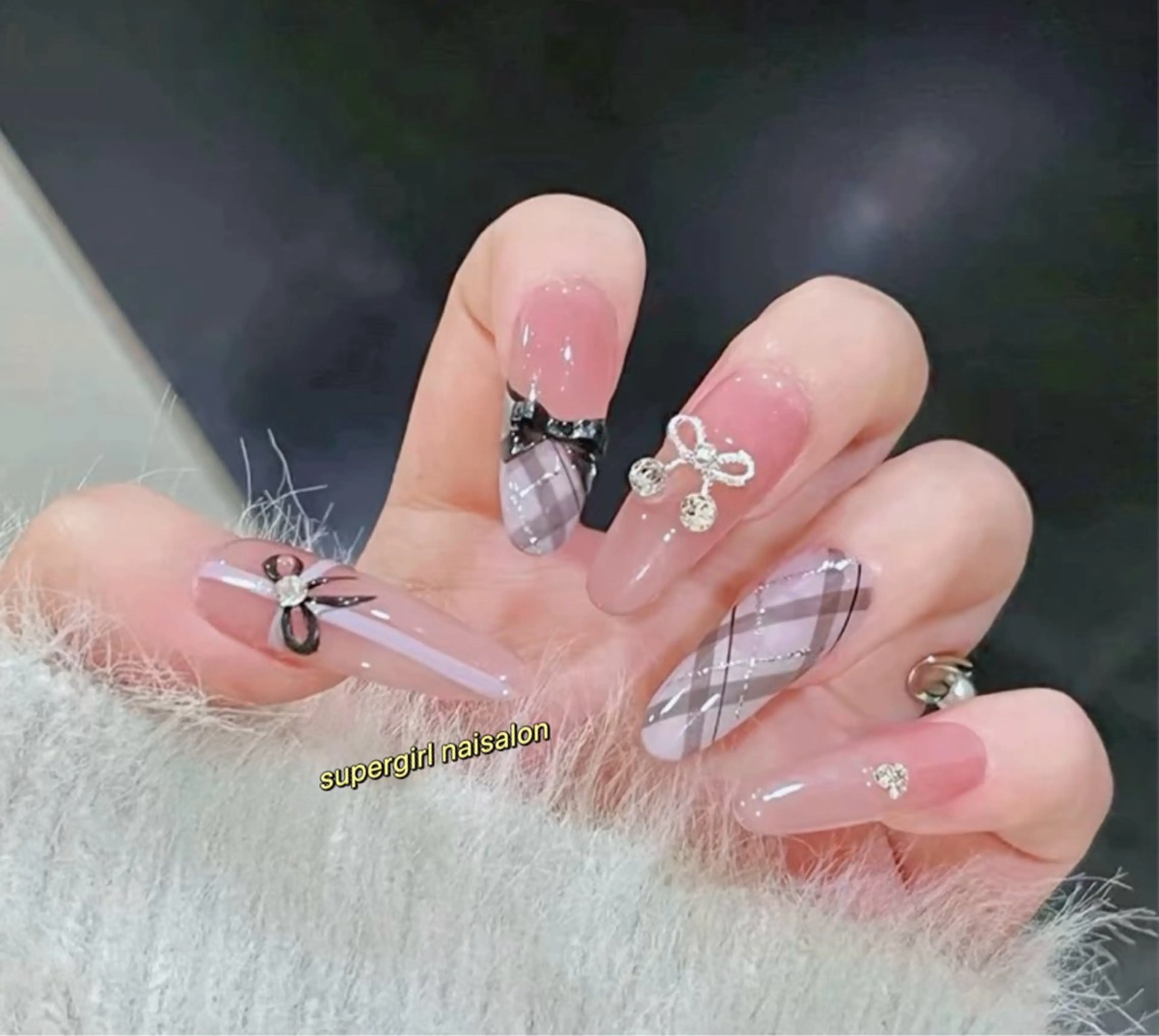 ネイル ハンドネイル super girl所属・supergirl ネイル専門サロンのネイルデザイン