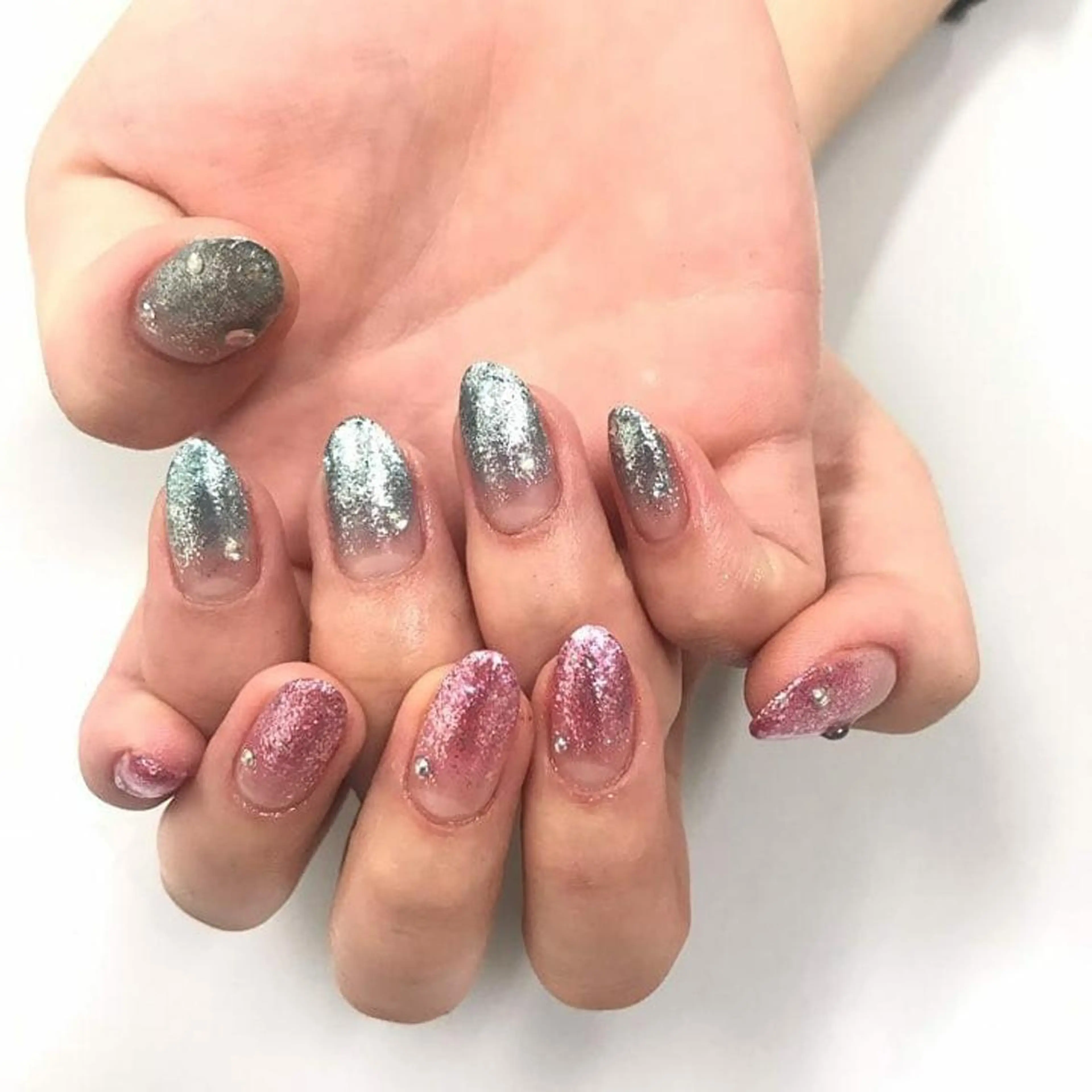 ネイル グラデーション スカルプネイル Salon de dahan所属・SALON DE DAHANのネイルデザイン