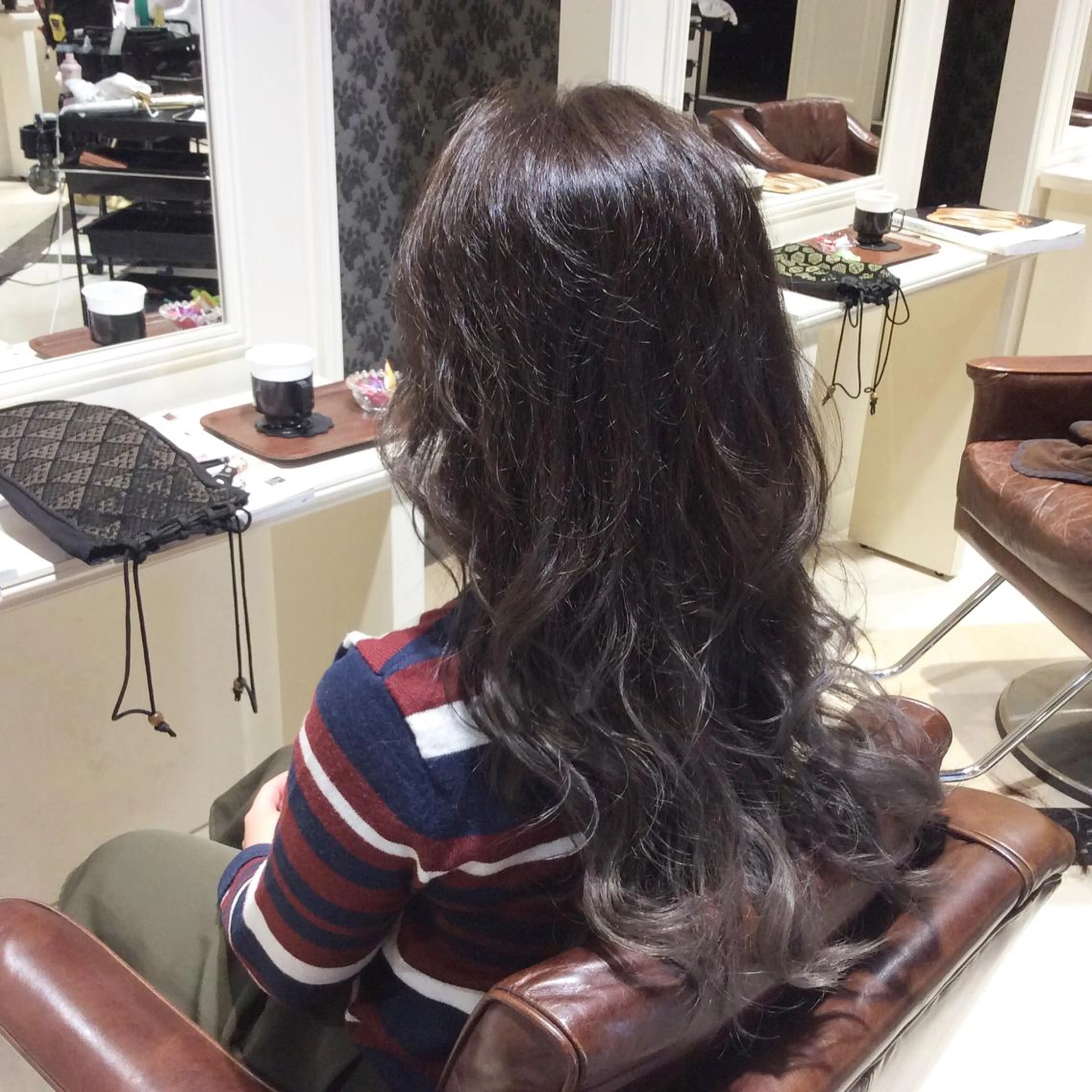 ロング カラー ダークグレー ダークグレージュ グレージュ na3moe【ナナナモエ】所属・髪質改善✨カラー特化 サロン🎨平尾晃一のヘアスタイル