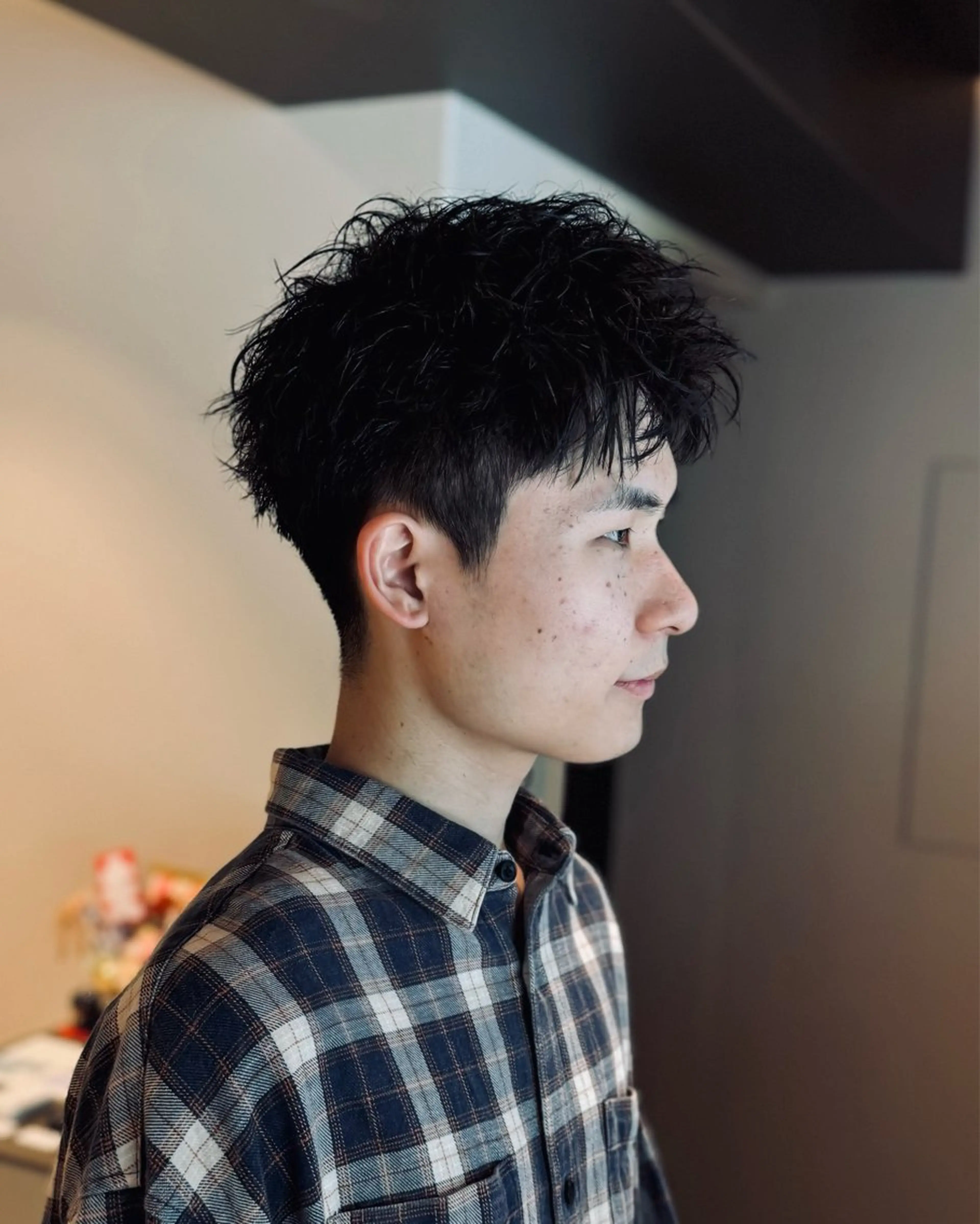 ショート パーマ メンズ メンズパーマ くせ毛 ショートヘア カット パーマ スパイキーショート 大人パーマ 丸山のヘアスタイル