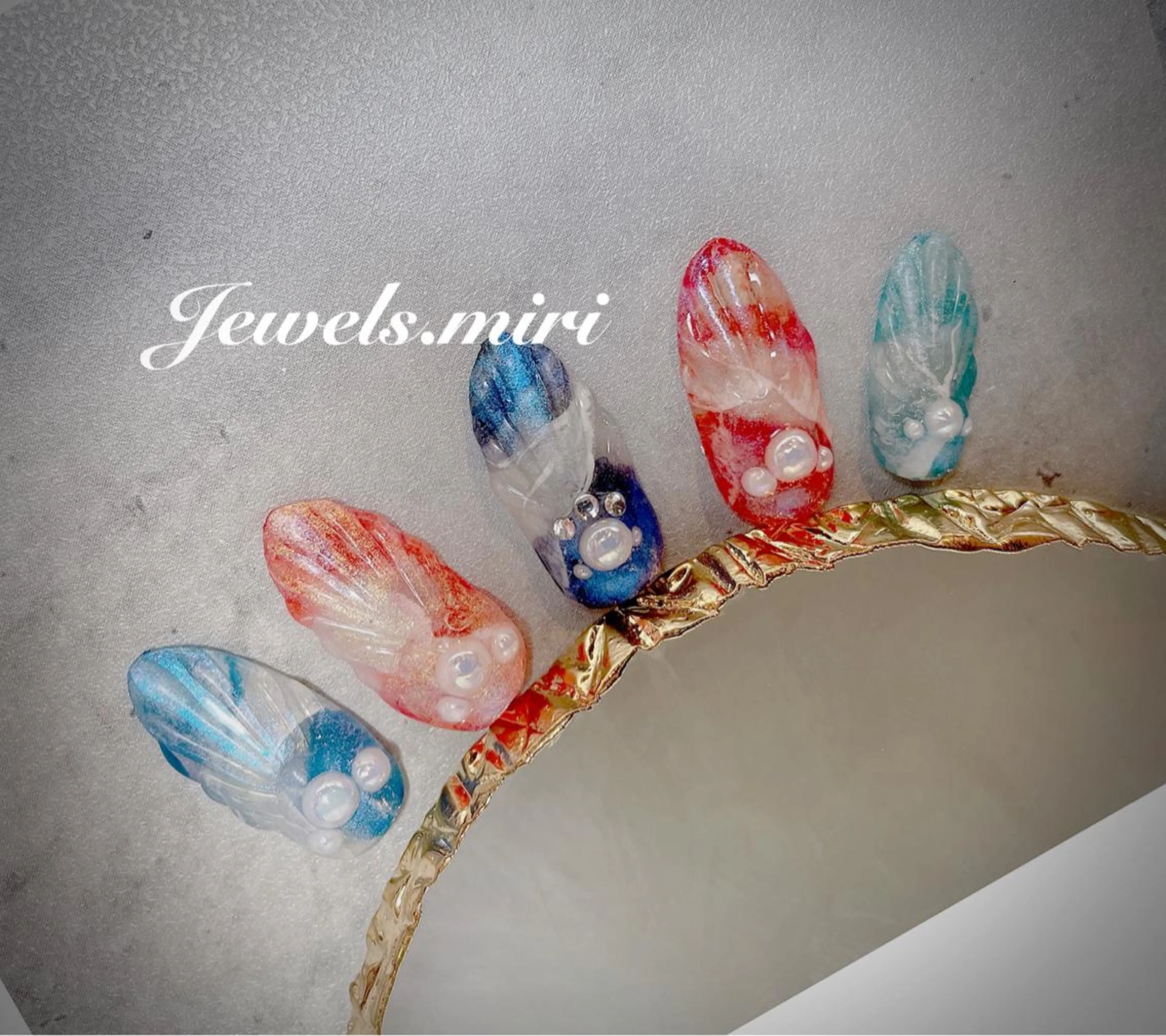 ネイル ブルー フットネイル ジェルネイル グリーン キラキラネイル Jewels nail lily 白楽所属・ネイルサロン Jewels Mのネイルデザイン