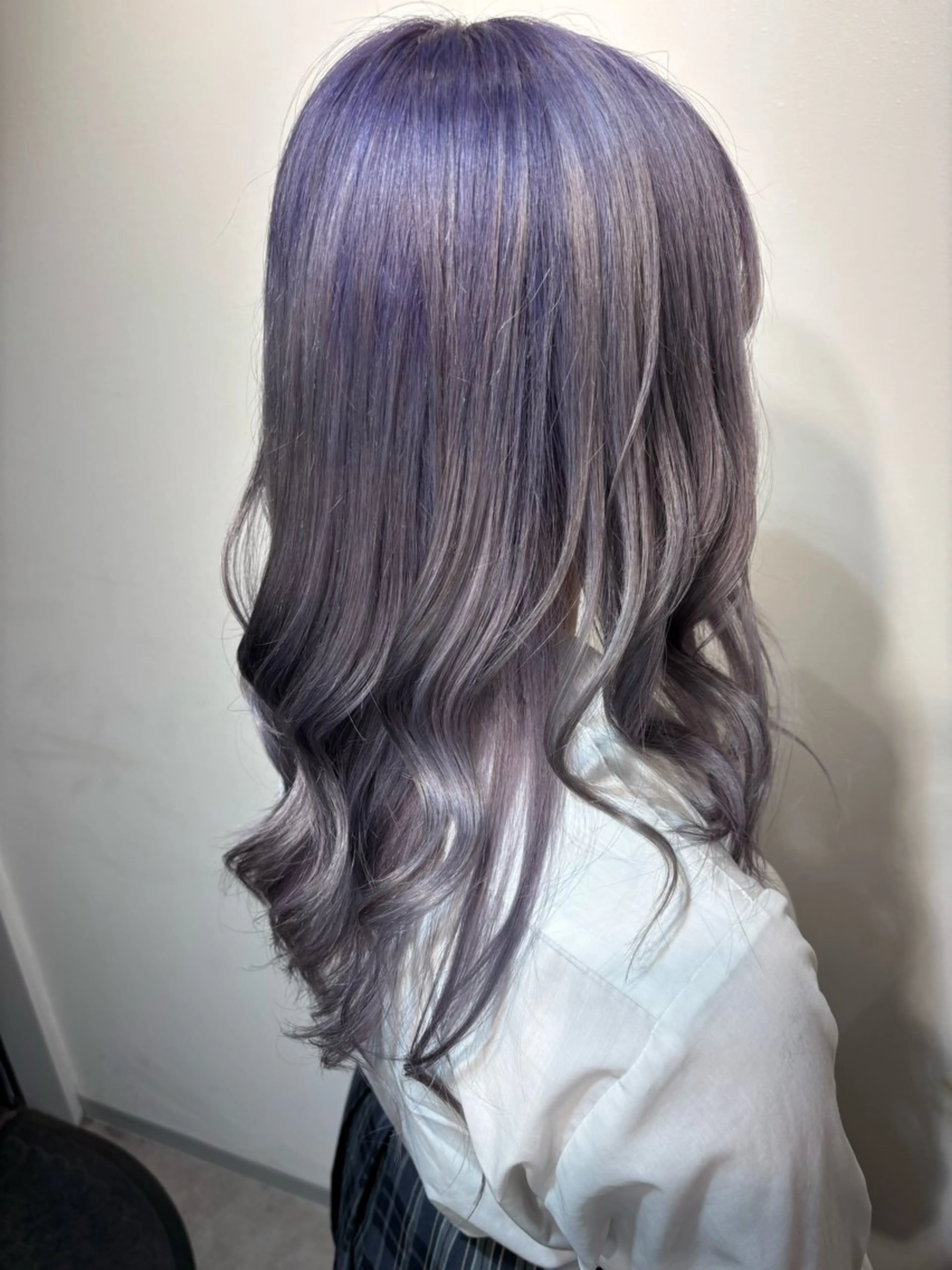 セミロング カラー ブリーチ グレージュ ラベンダーカラー ラベンダーグレージュ ラベンダーグレー カット ヘアカラー トリートメント メンズ特化✨パーマ Atria横浜コンダのヘアスタイル