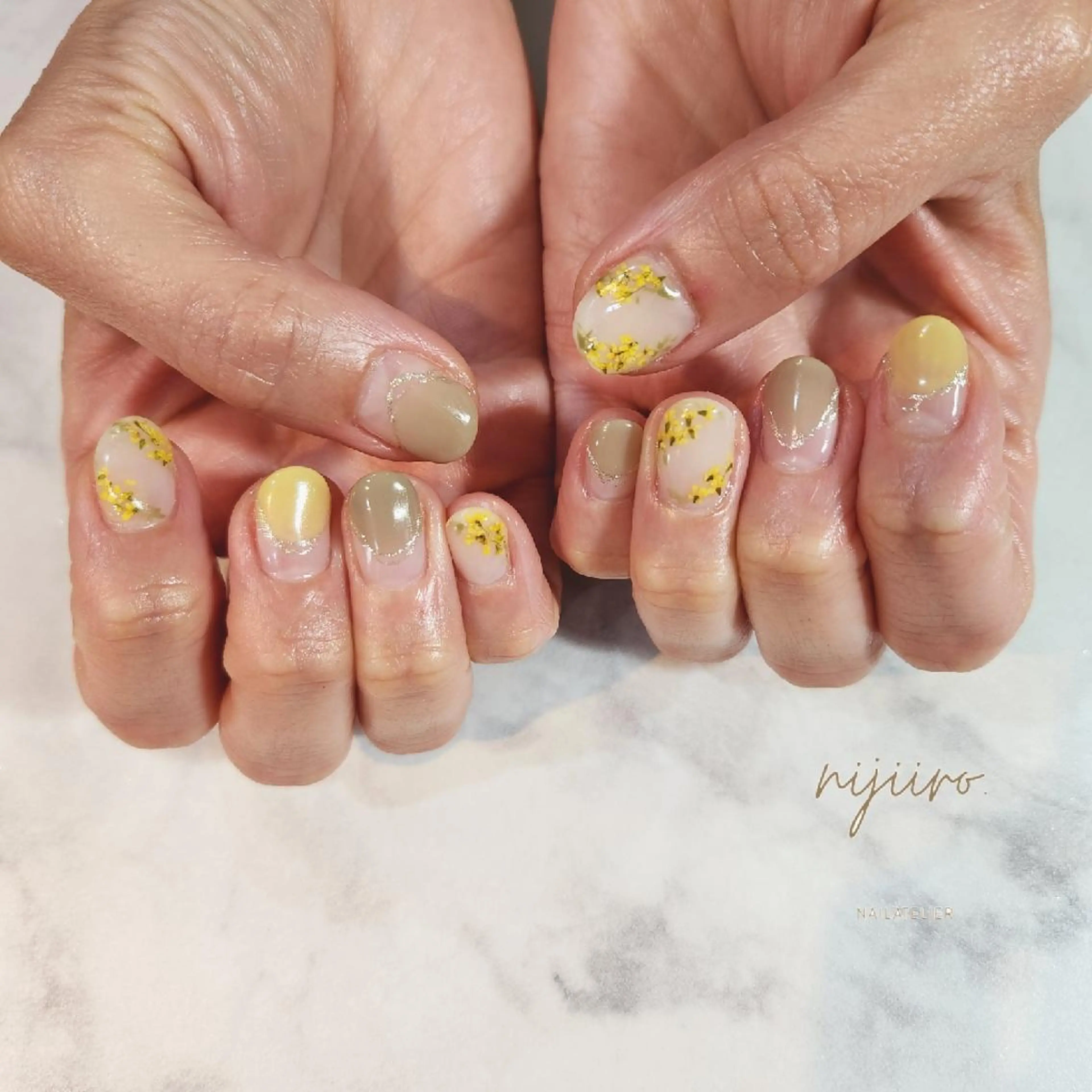 ネイル ハンドネイル nailatelier nijiiro.所属・nijiiro🌈 サトウのネイルデザイン