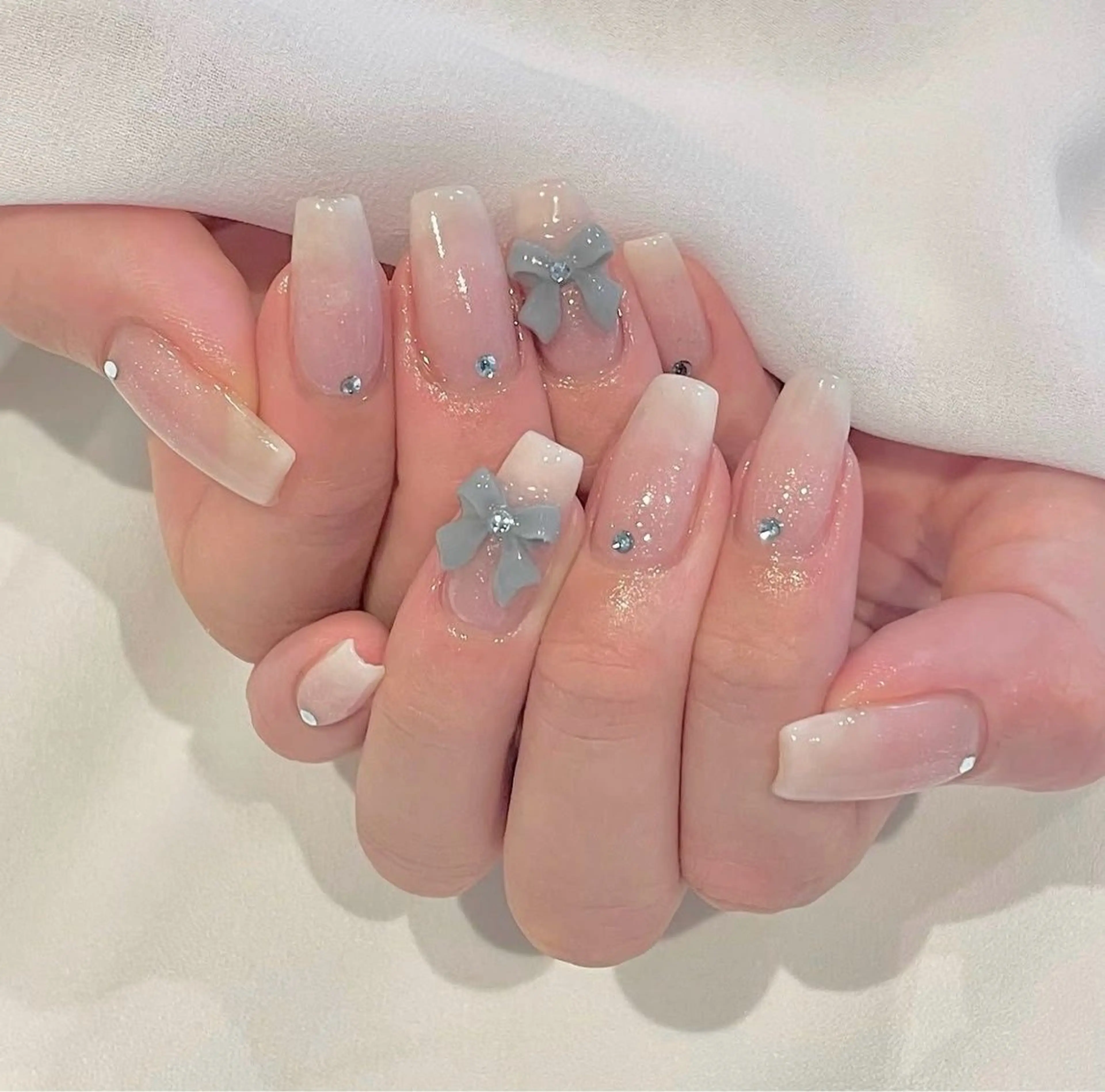 ネイル 長さ出し フレンチネイル グラデーション 卒業式 マグネットネイル ハンドネイル MIHANA NAILのネイルデザイン