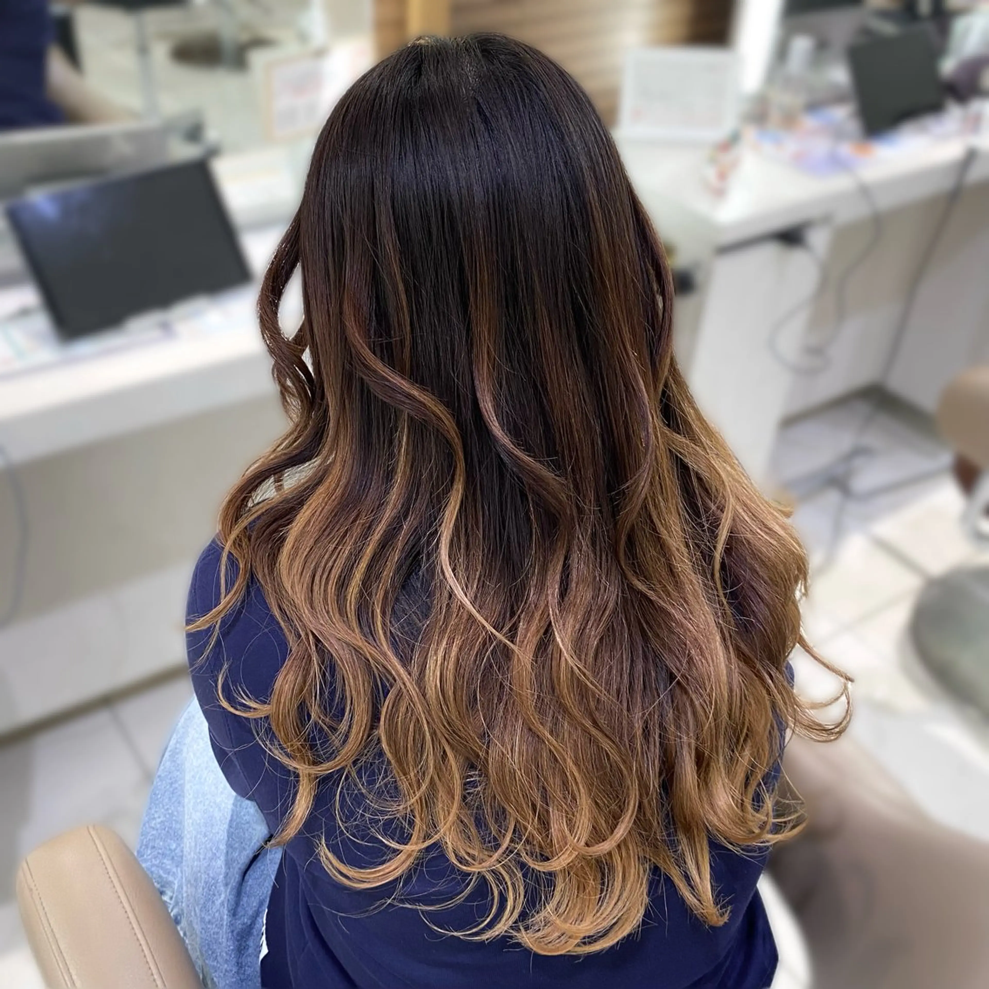 ロング ヘアアレンジ 小島 莉奈のヘアスタイル