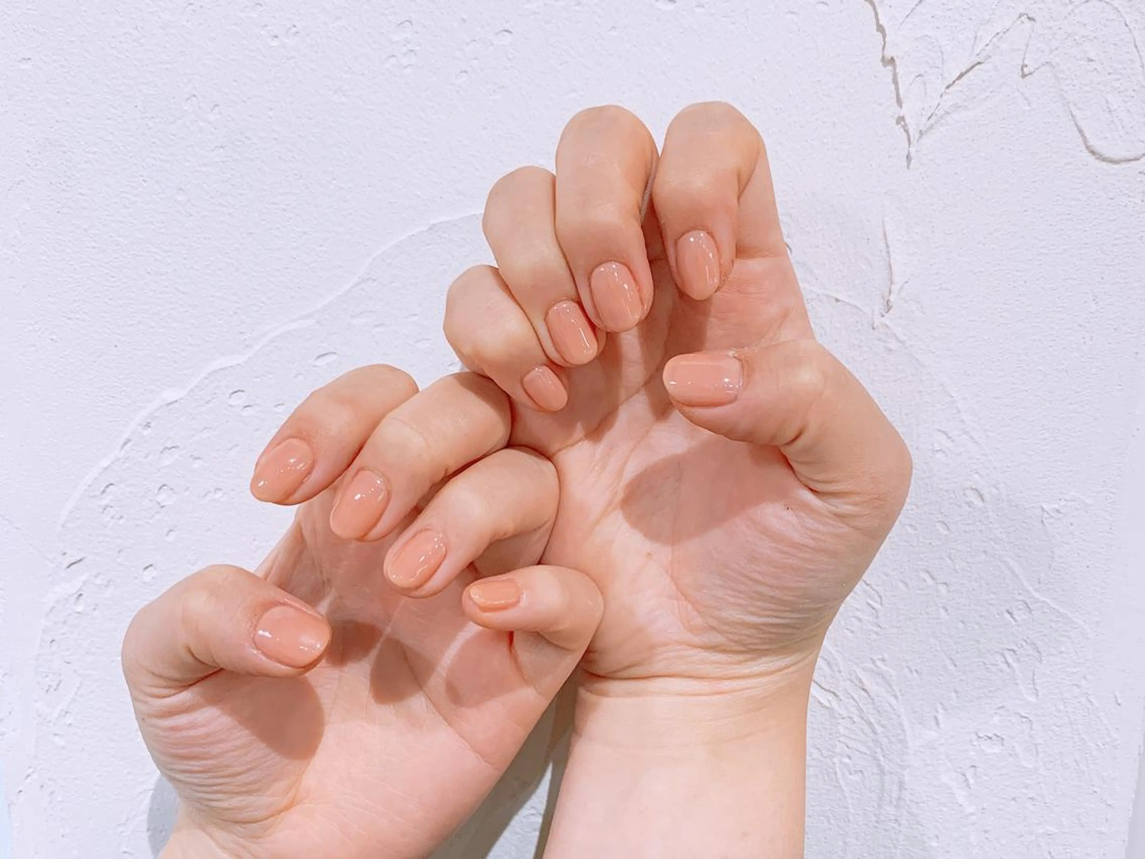 ネイル ワンカラーネイル シンプルネイル THECOLORS所属・近貞 莉奈のネイルデザイン