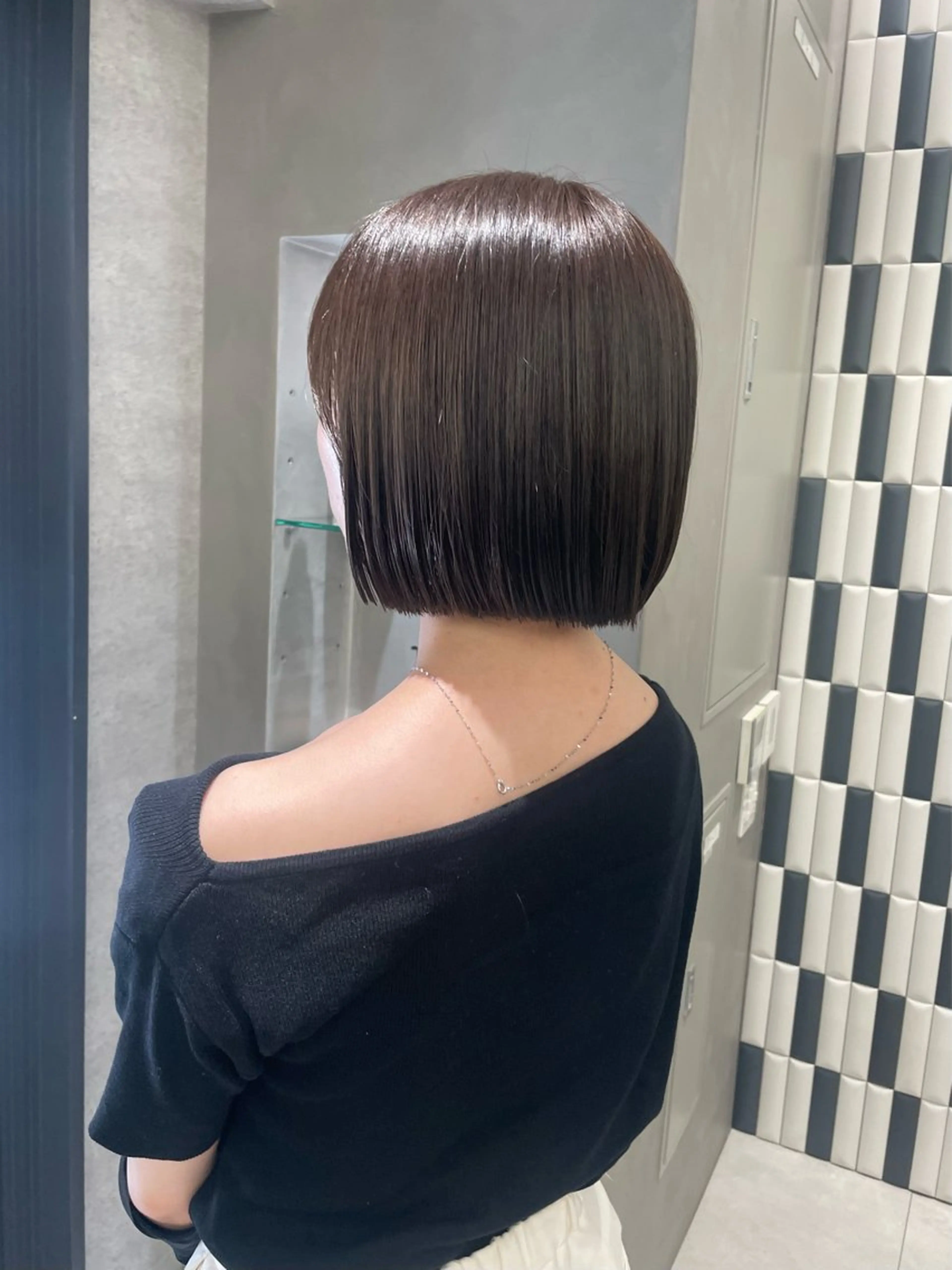 ショート カラー アッシュ ブラウンカラー ボブ カット ヘアカラー トリートメント 愛華 【geep】のヘアスタイル