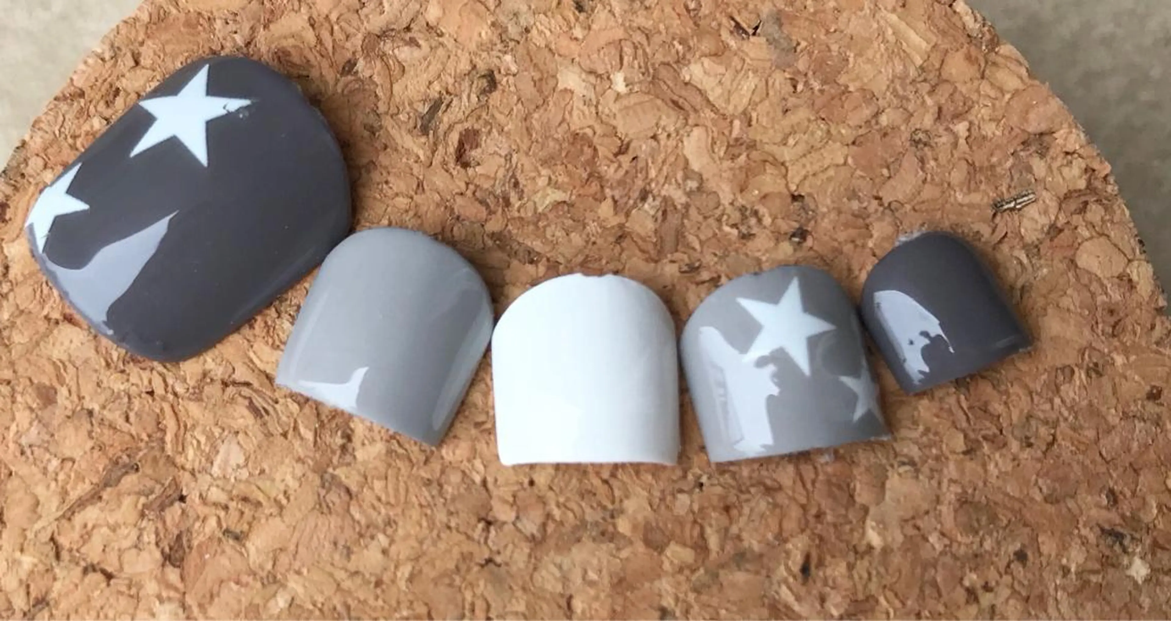 ネイル フットネイル charmant nailのネイルデザイン