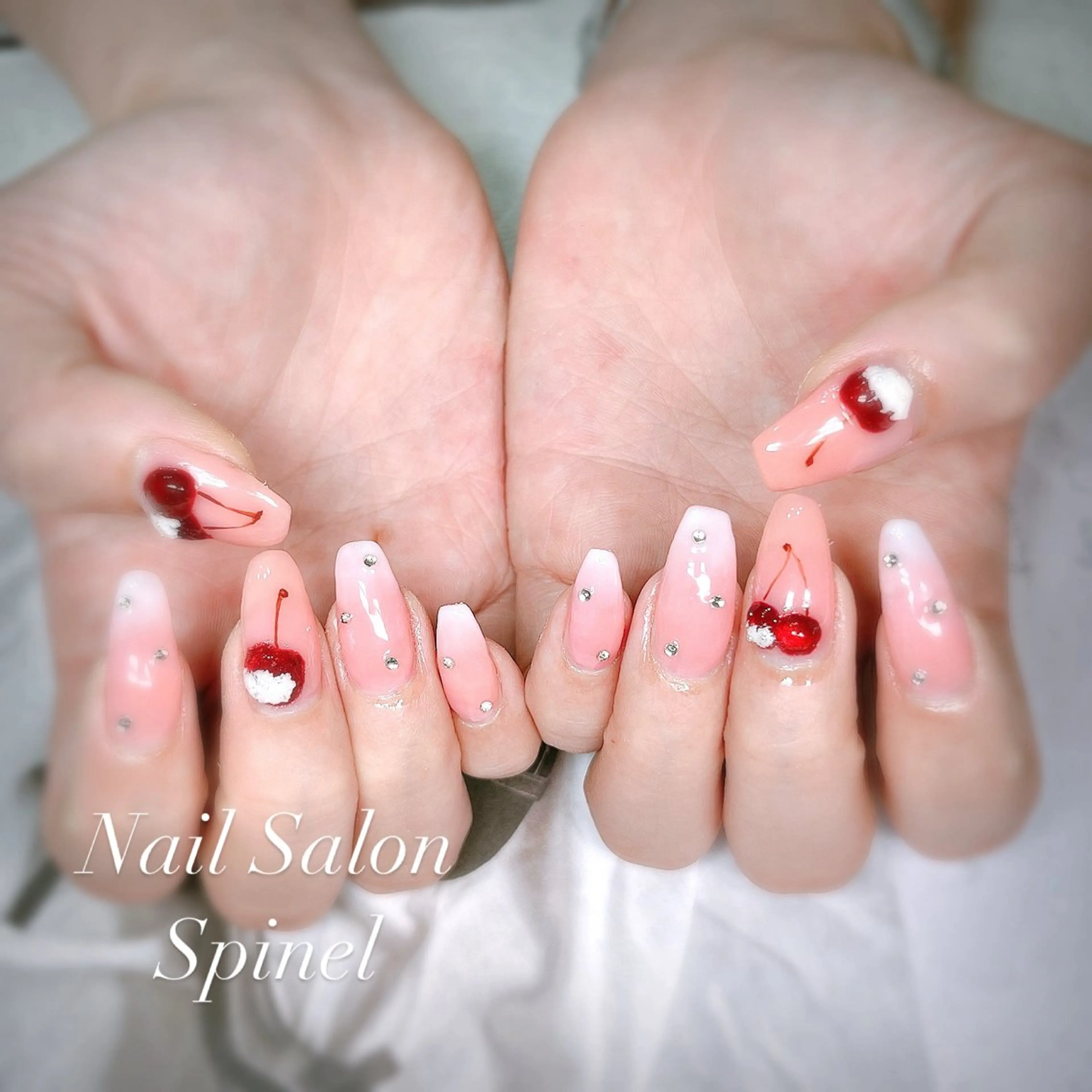 ネイル 杉山 千秋のネイルデザイン