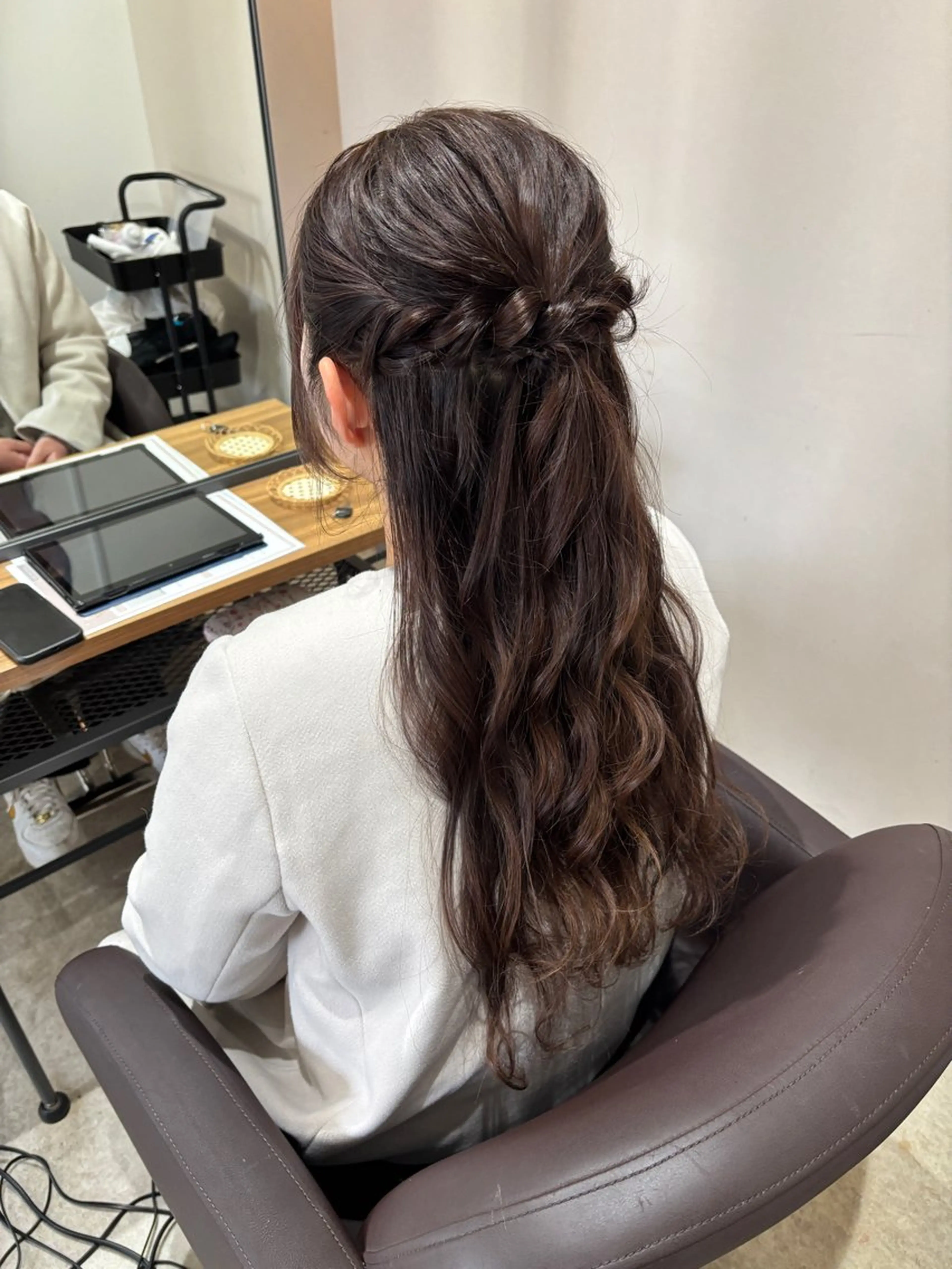 ヘアアレンジ ボブ ブリーチカラー🤍 髪質改善🌟のヘアスタイル
