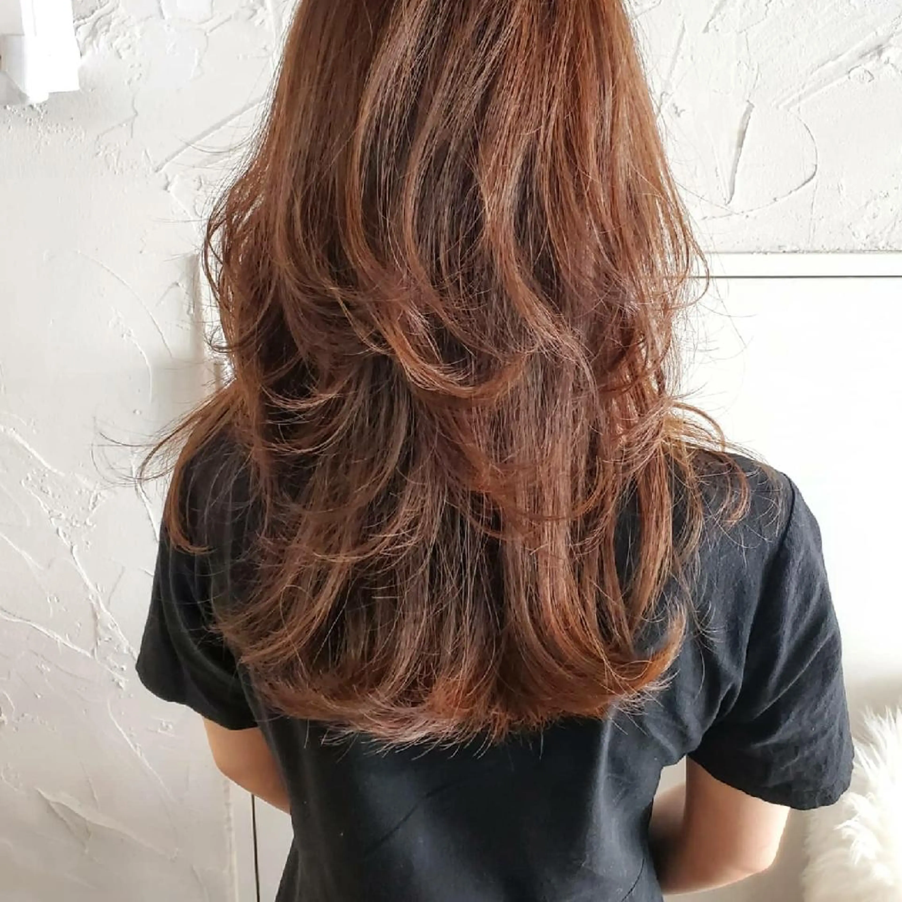 ミディアム カラー フリーランス所属・韓国ヘア レイヤー くびれヘアMATSUのヘアスタイル