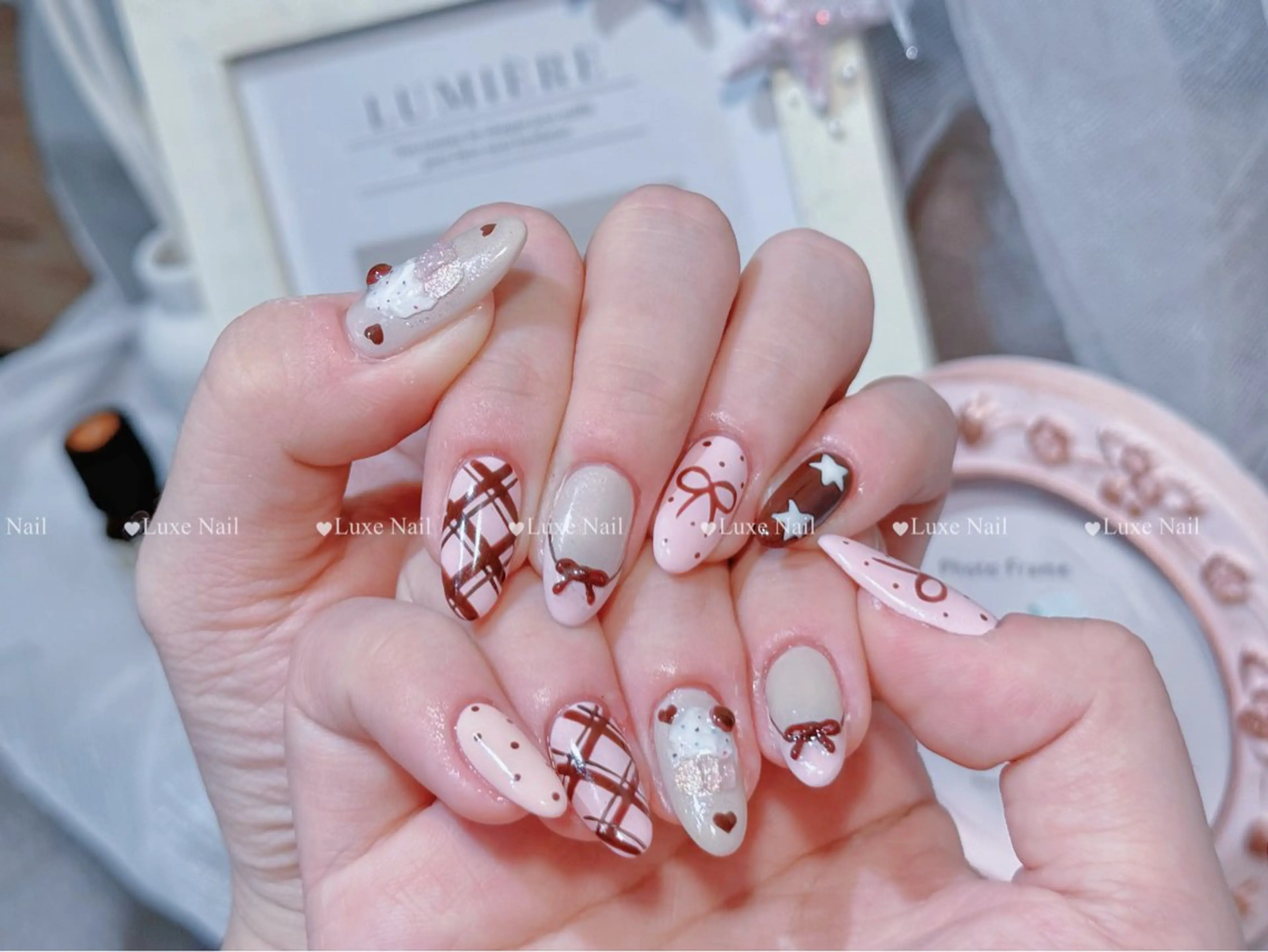 ネイル アートネイル オーロラネイル カジュアル クリアネイル 長さ出し ハンドネイル Luxe Nail Salonのネイルデザイン