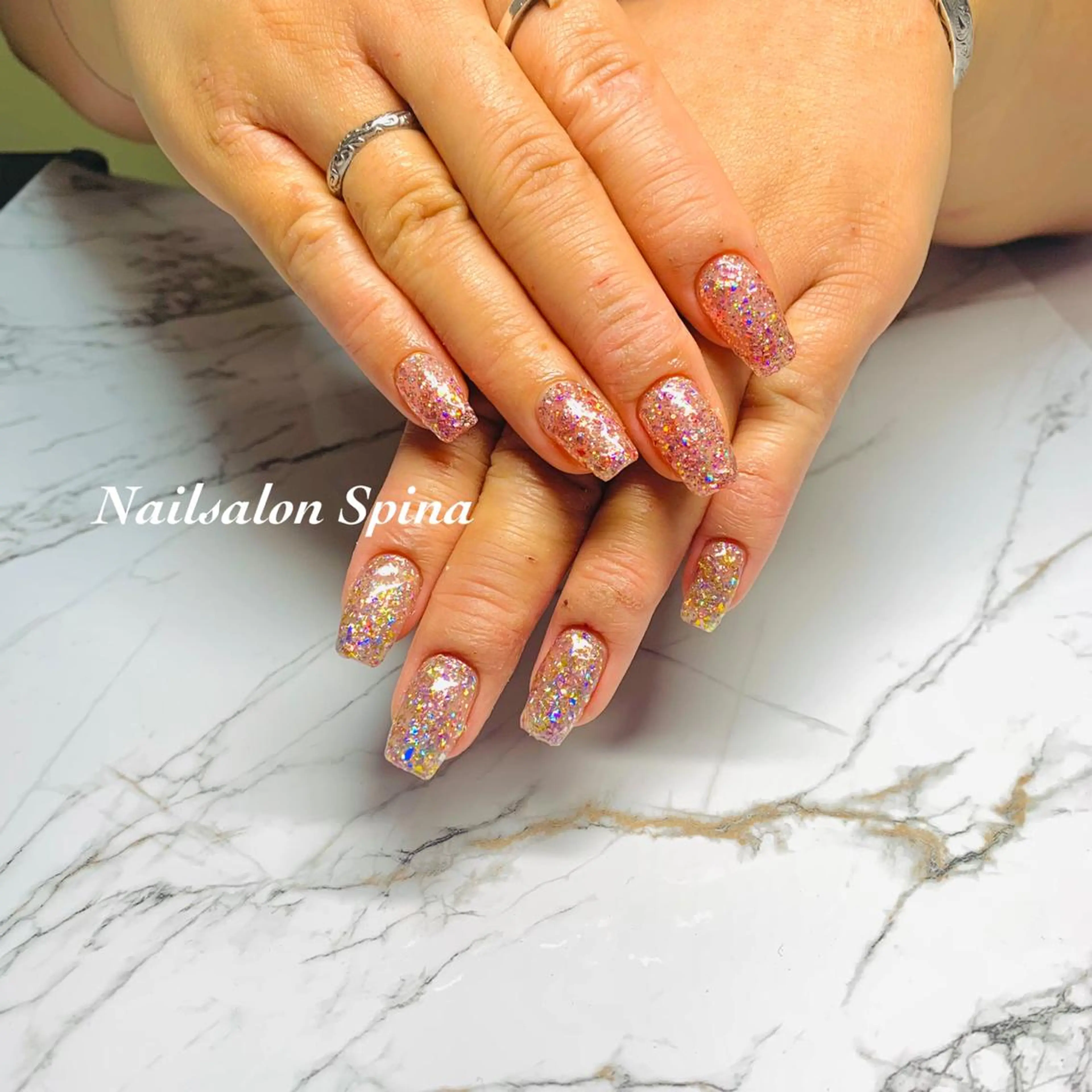 ネイル ジェルネイル キラキラネイル ラメ(グリッター) ワンカラーネイル パラジェル Nailsalon Spina 琴美のネイルデザイン