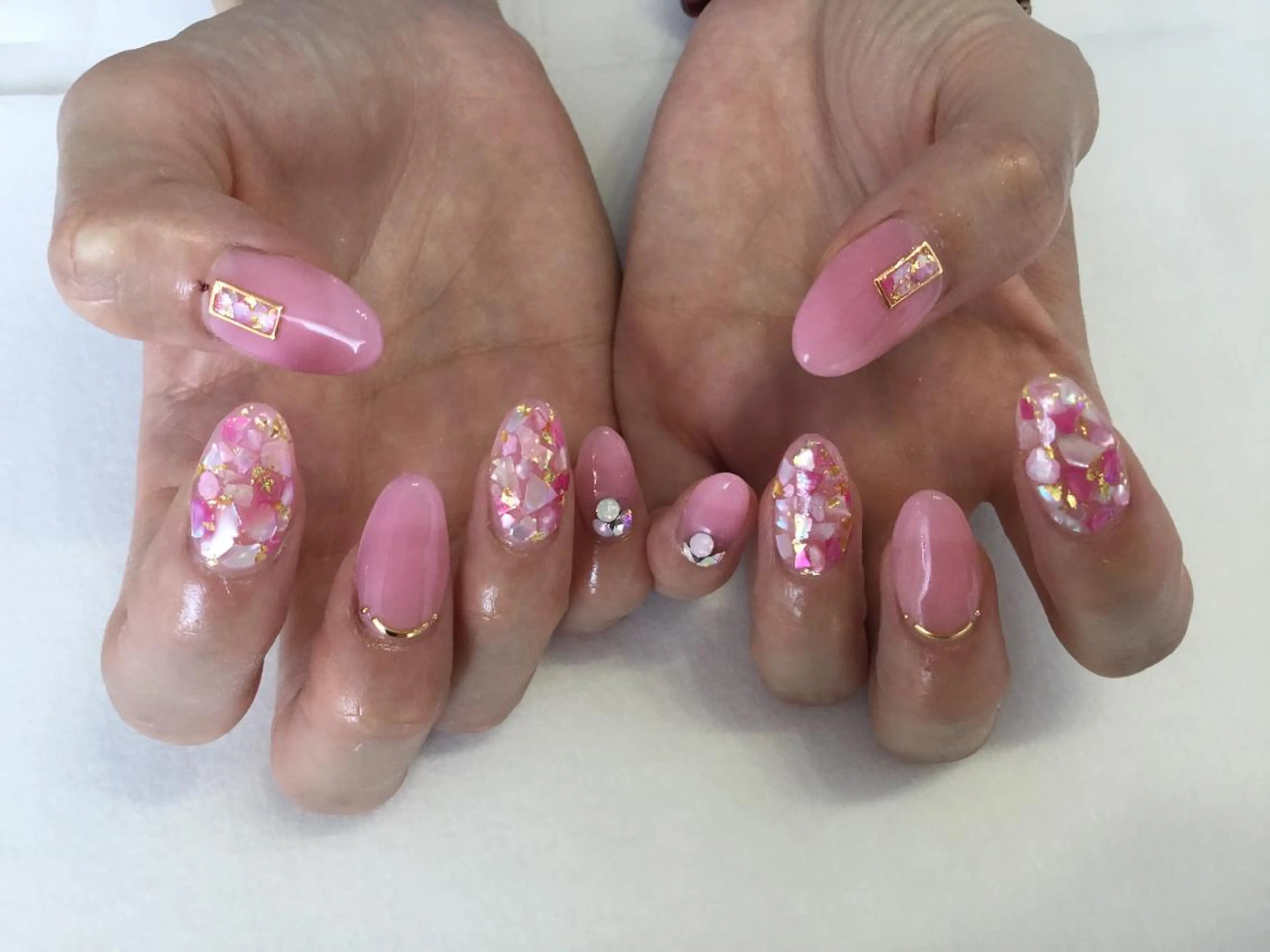 ネイル ハンドネイル 💎🐰 saki. m 🐰💎のネイルデザイン