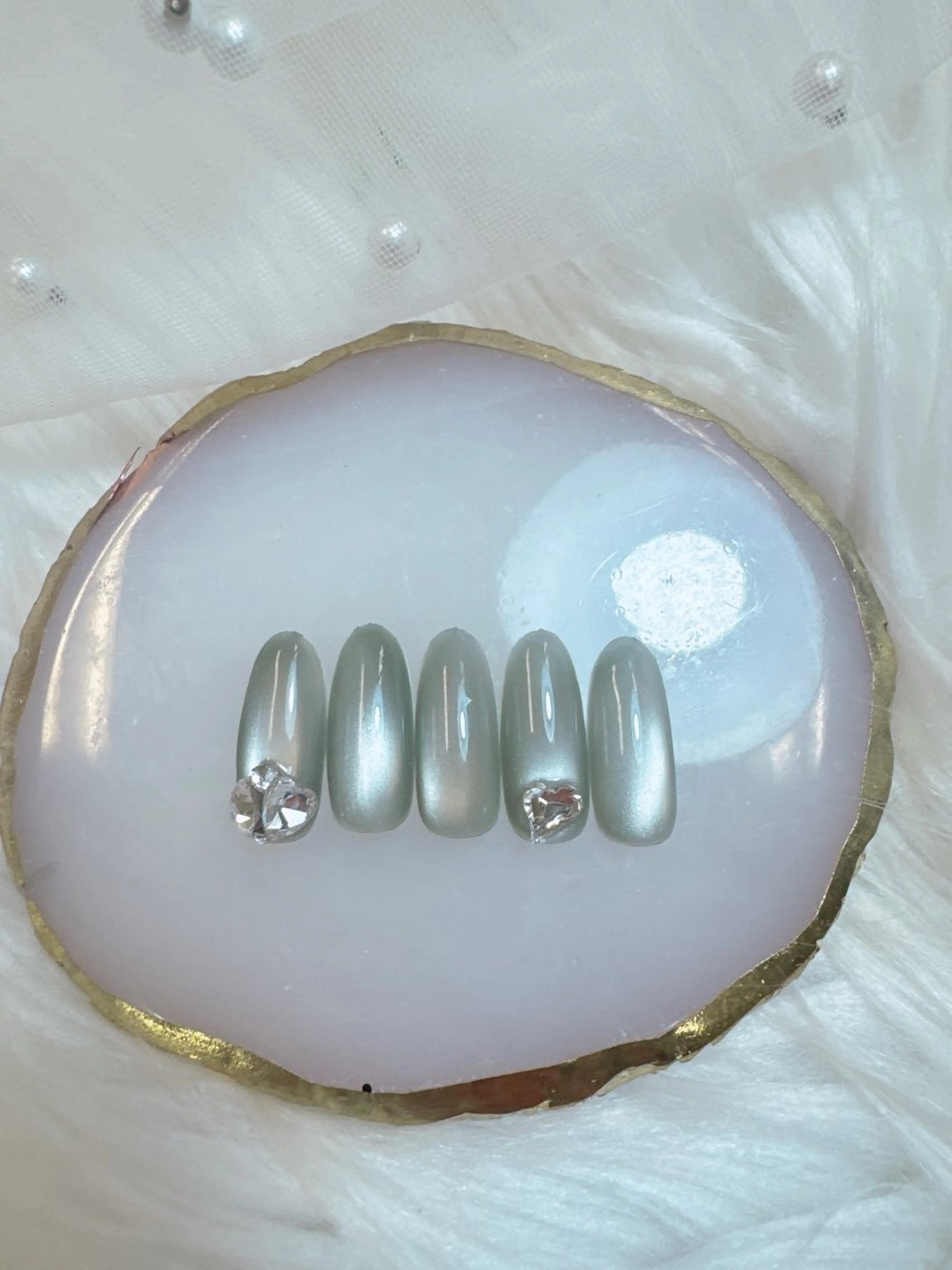 ネイル フレンチネイル キラキラネイル 韓国ネイル 持ち込み 春ネイル ハンドネイル クイーンズネイル銀座所属・Queeens nailのネイルデザイン