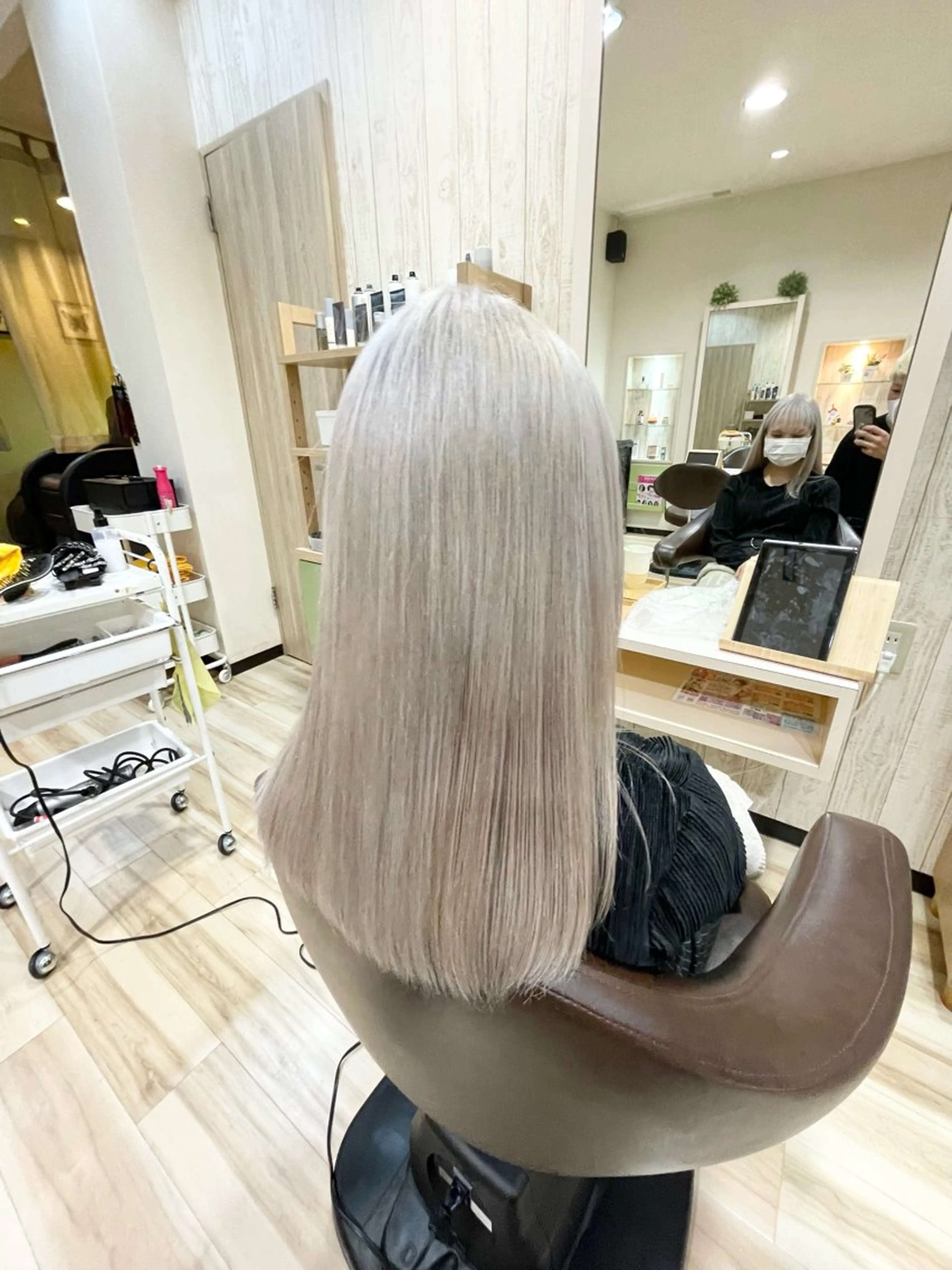 ロング カラー 🌈派手髪ハイトーン 🌈鈴木亮太🌈のヘアスタイル