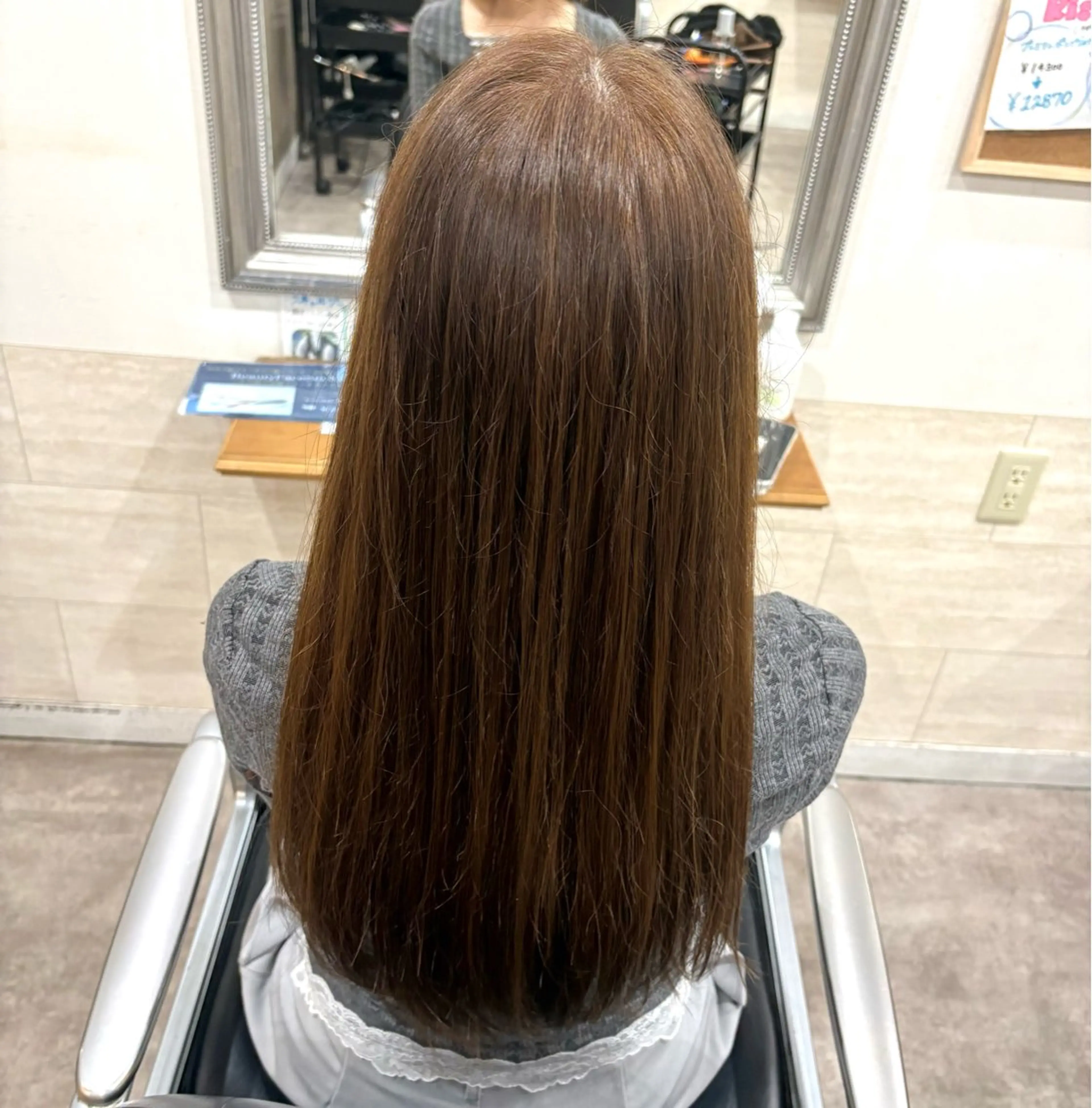 ロング カラー ヘアカラー 堀川 希歩のヘアスタイル