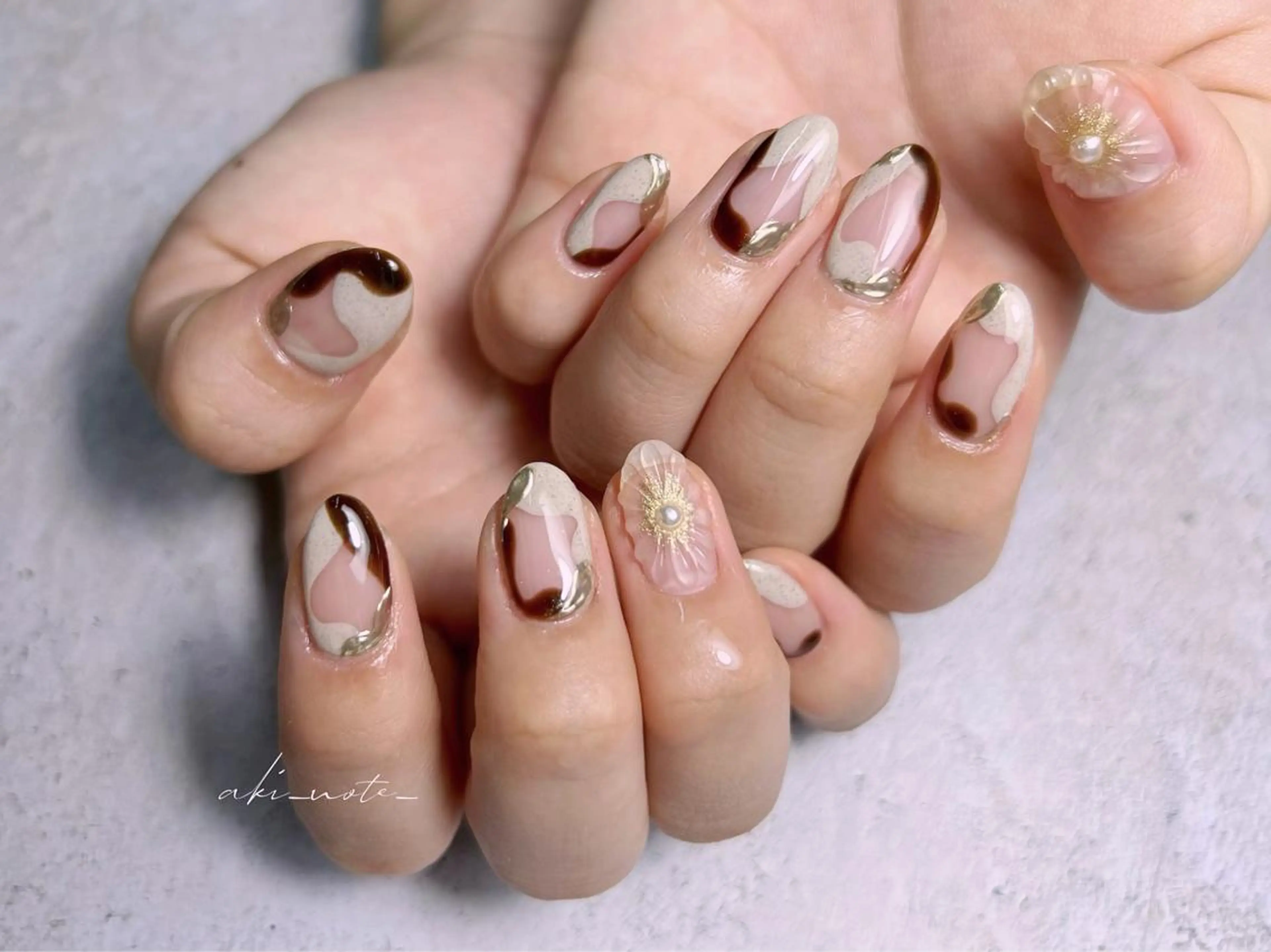 ネイル フラワーネイル ニュアンスネイル ぷっくりネイル バレンタイン ワンホンネイル ハンドネイル フットネイル GRANDE大須 栄/店長 aki🌙のネイルデザイン