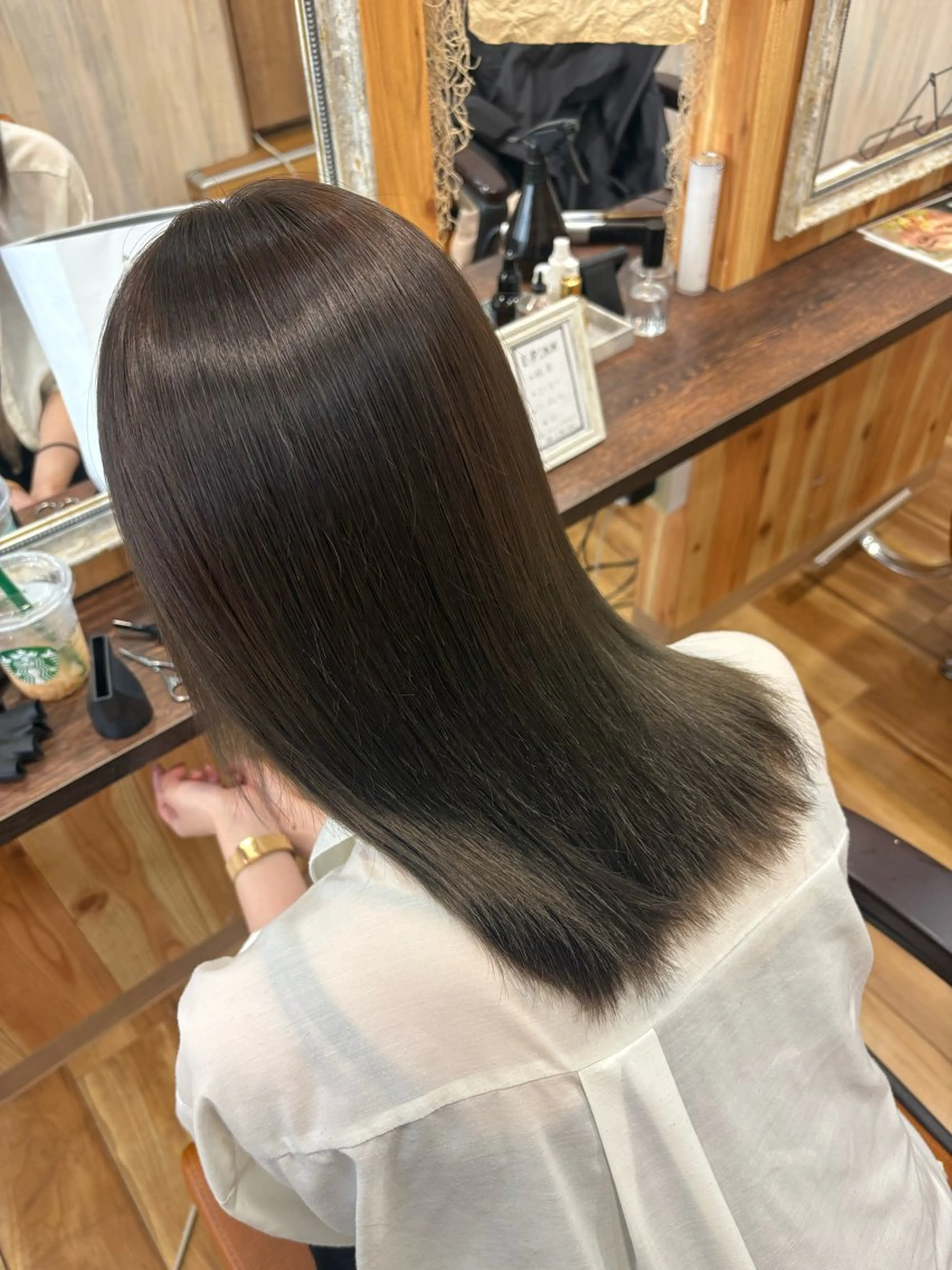 カラー オリーブカラー ピンクカラー 長岡 妃奈乃のヘアスタイル