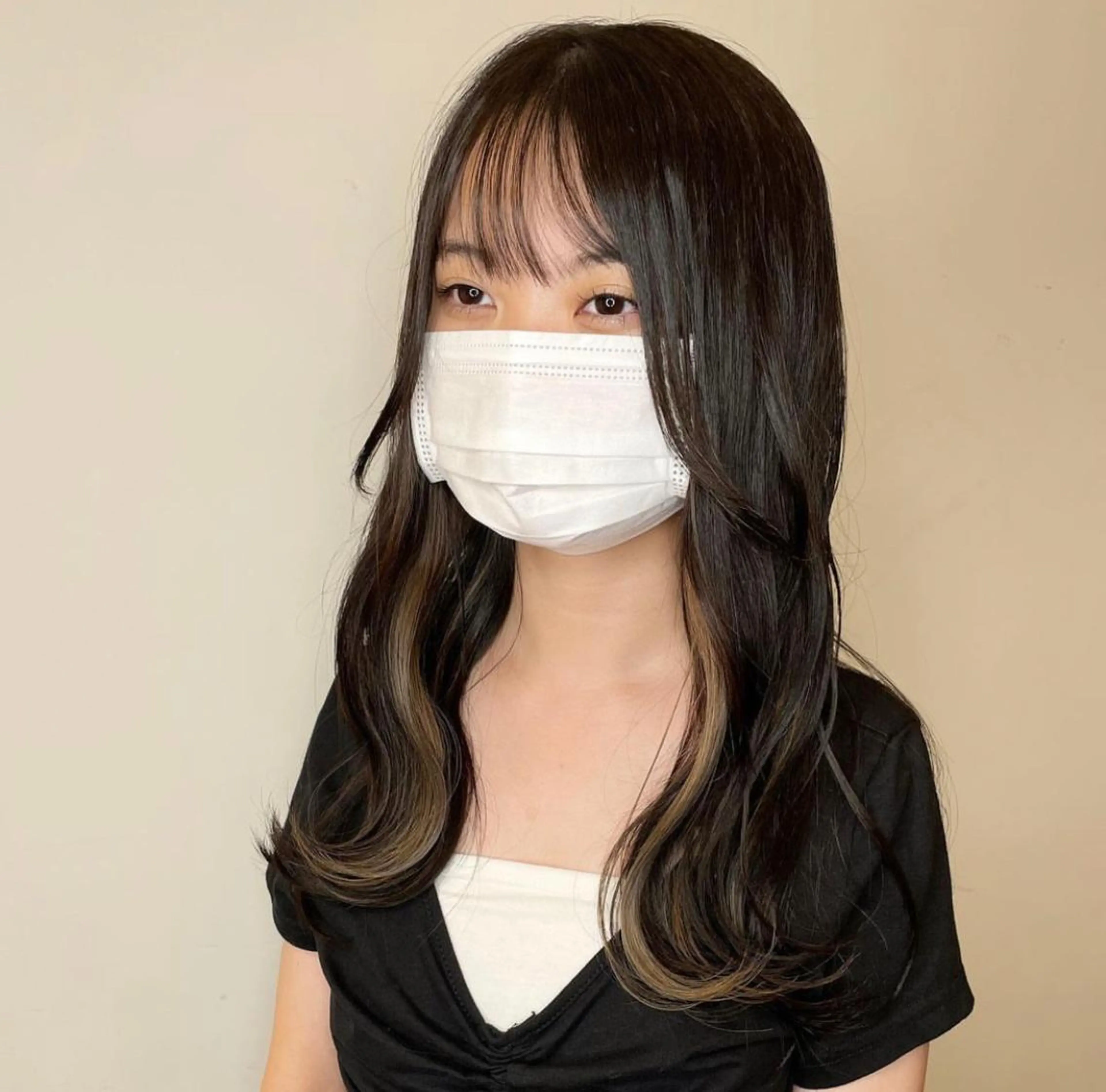 セミロング LINE.ai所属・mei／周南 ／ぷつっと／レイヤーのヘアスタイル