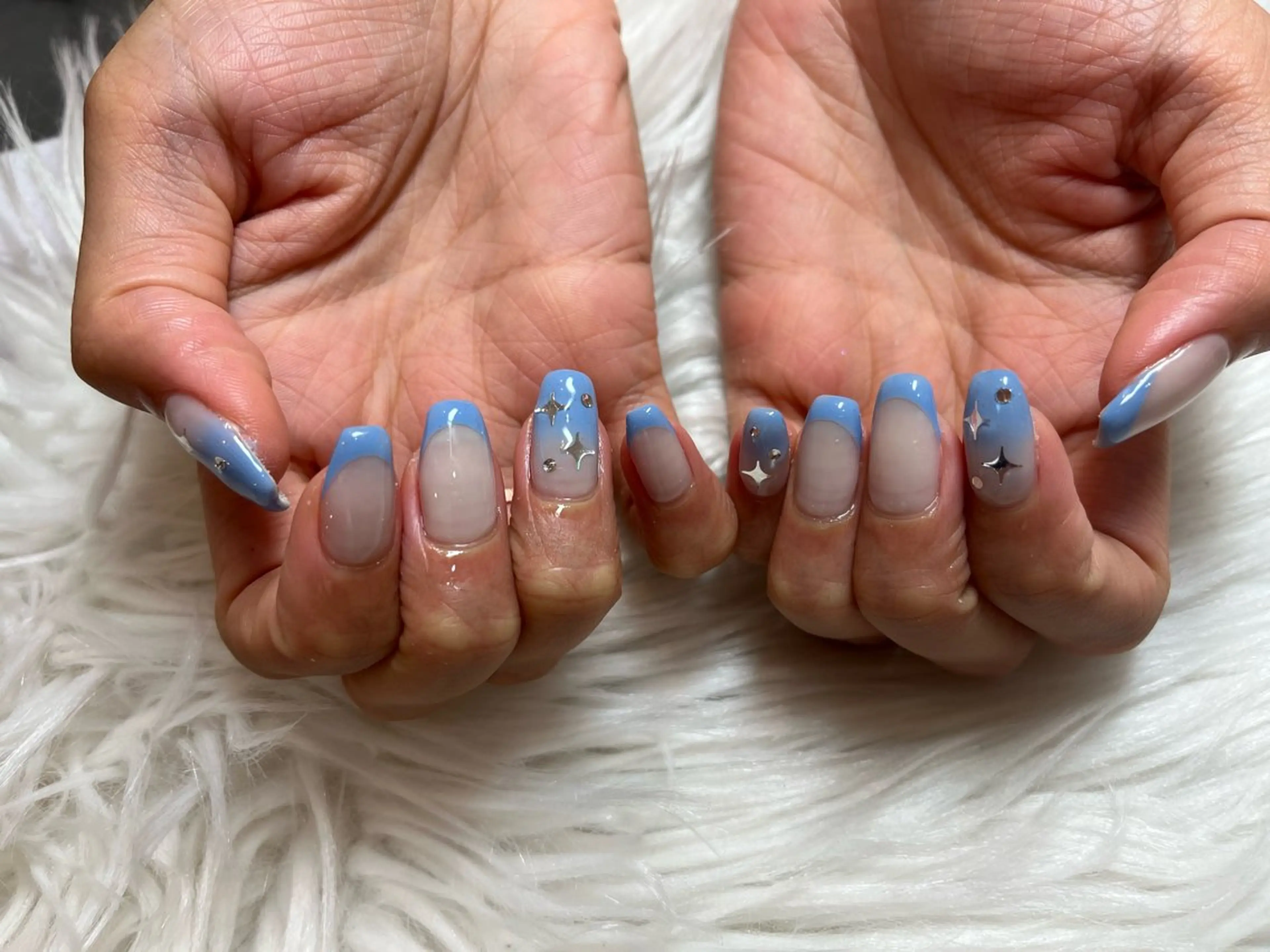 ネイル ハンドネイル SOARE🤍 🤍のネイルデザイン