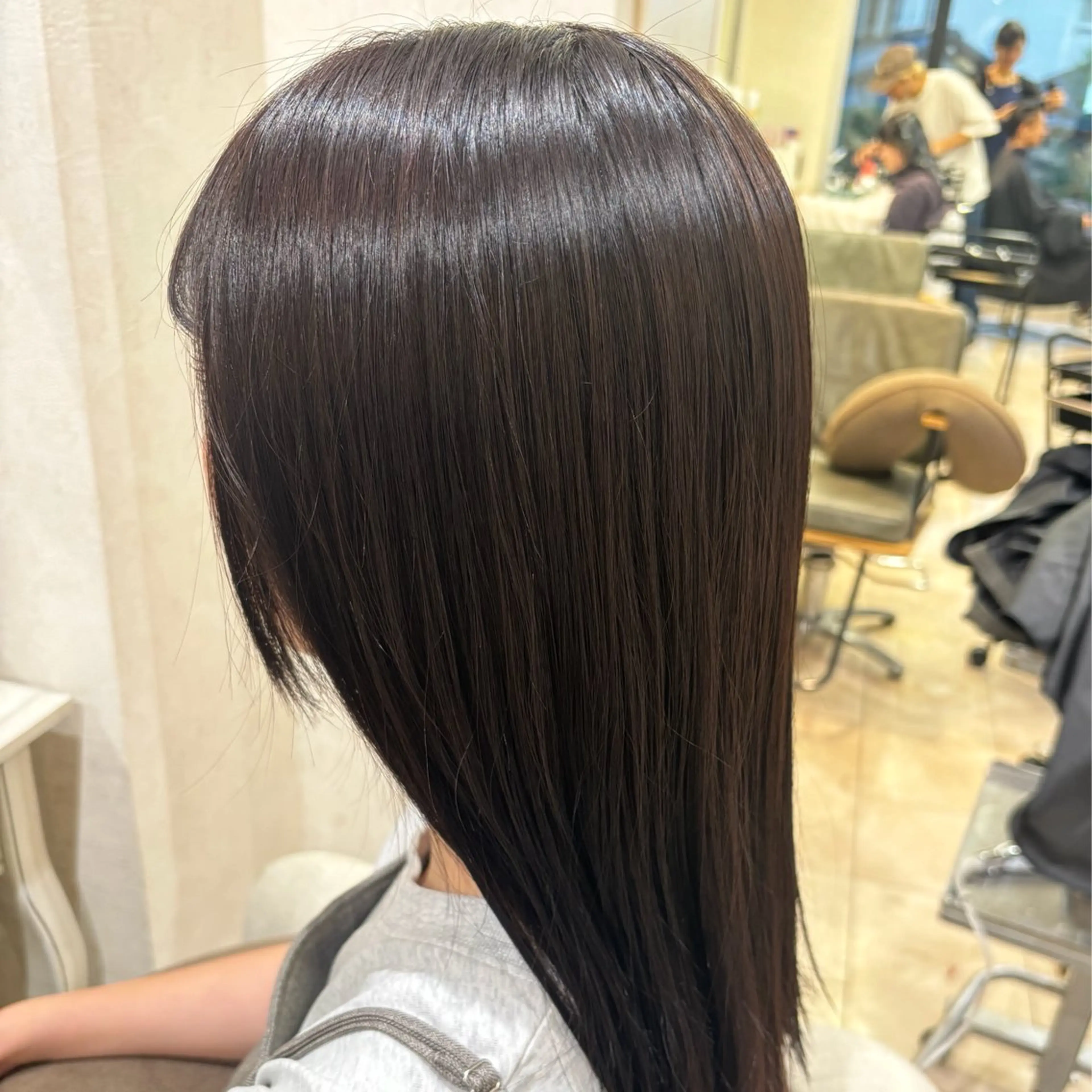 【透明感がほしい方🪄】透明感カラー➕𝐀𝐮𝐣𝐮𝐚トリートメント🫧の写真