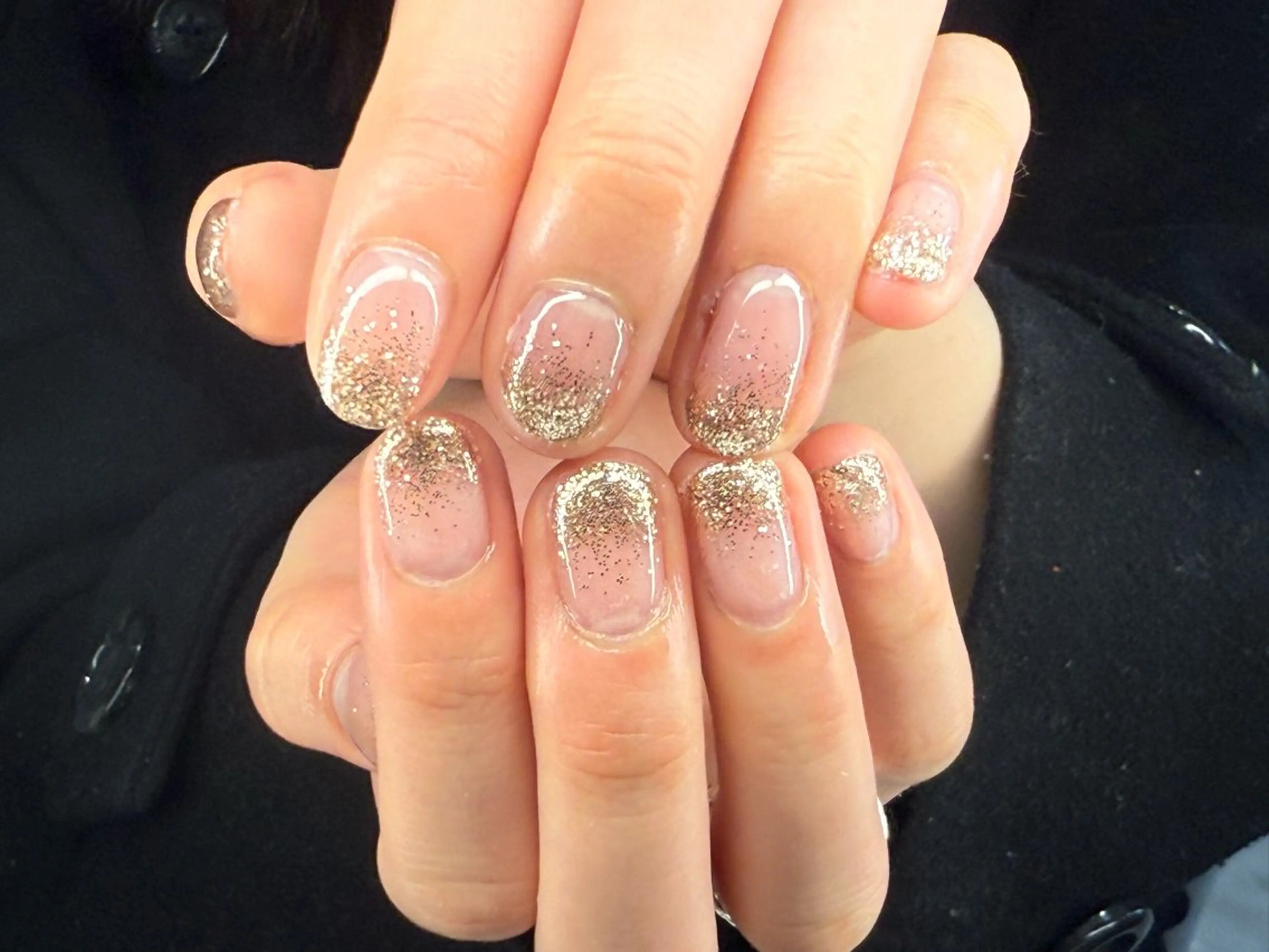 ネイル ゴールド グラデーション ラメ(グリッター) ラメグラデーション Ruru akari 大阪天王寺のネイルデザイン