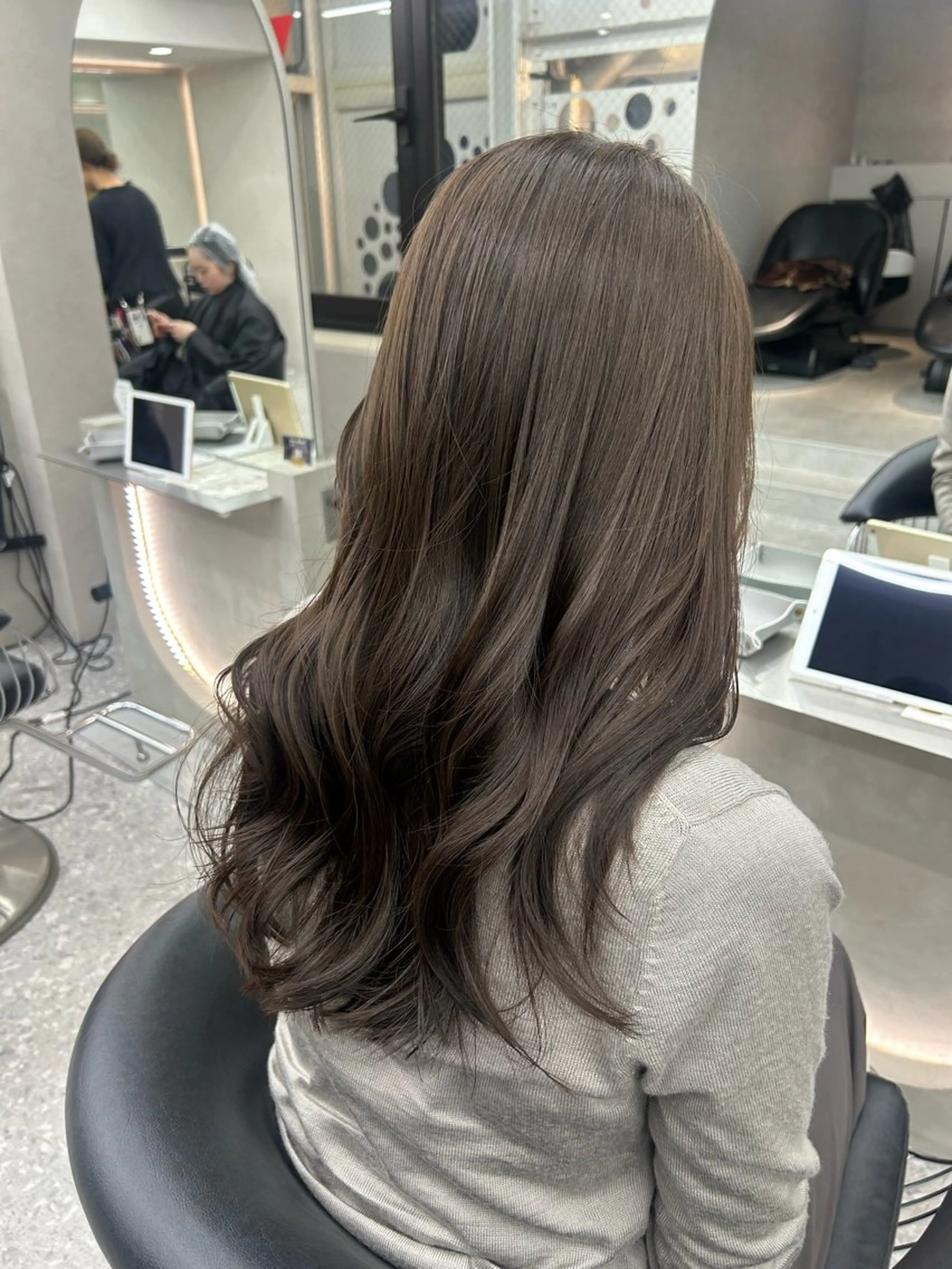 ミディアム カラー ヘアアレンジ 透明感カラー fumika🎀 ベージュのヘアスタイル