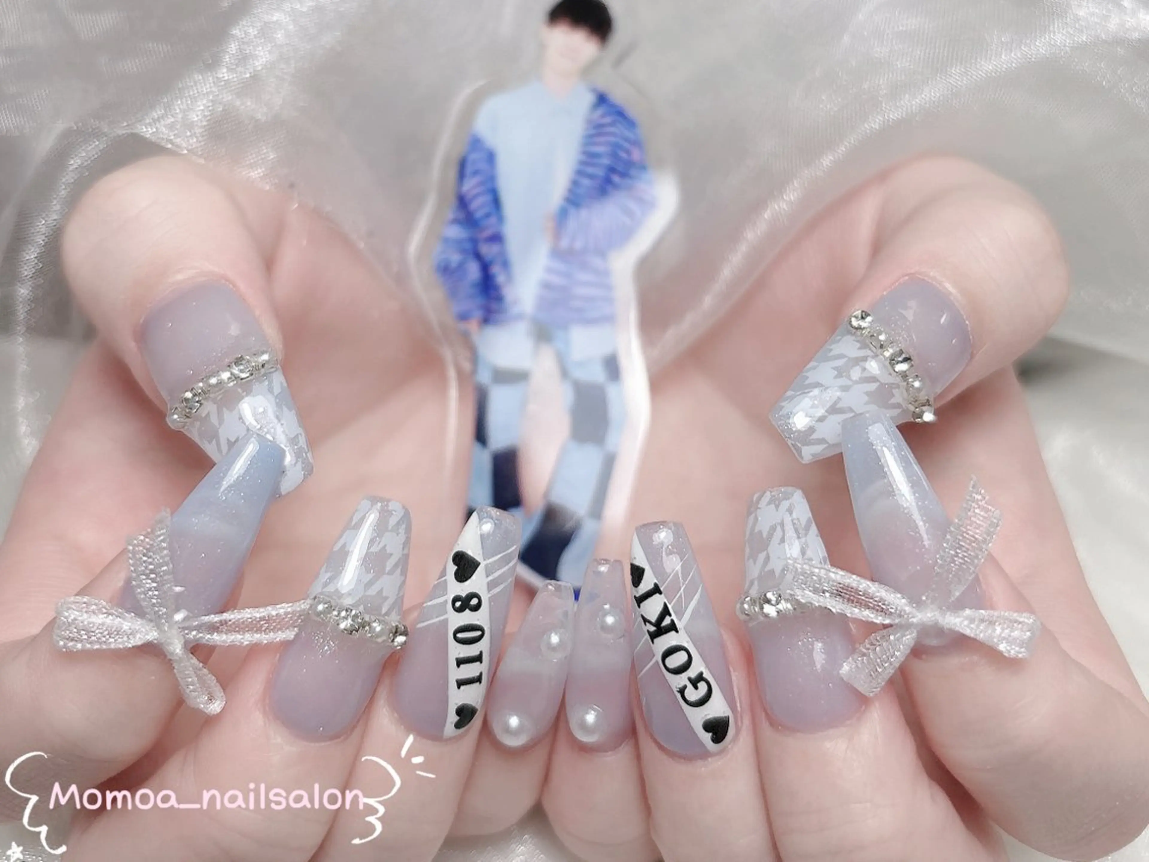 ネイル 成人式 ロングネイル マグネットネイル 大理石ネイル(マーブル) 持ち込み ハンドネイル MoMoA Nail ネイル長さ出し専門店のネイルデザイン