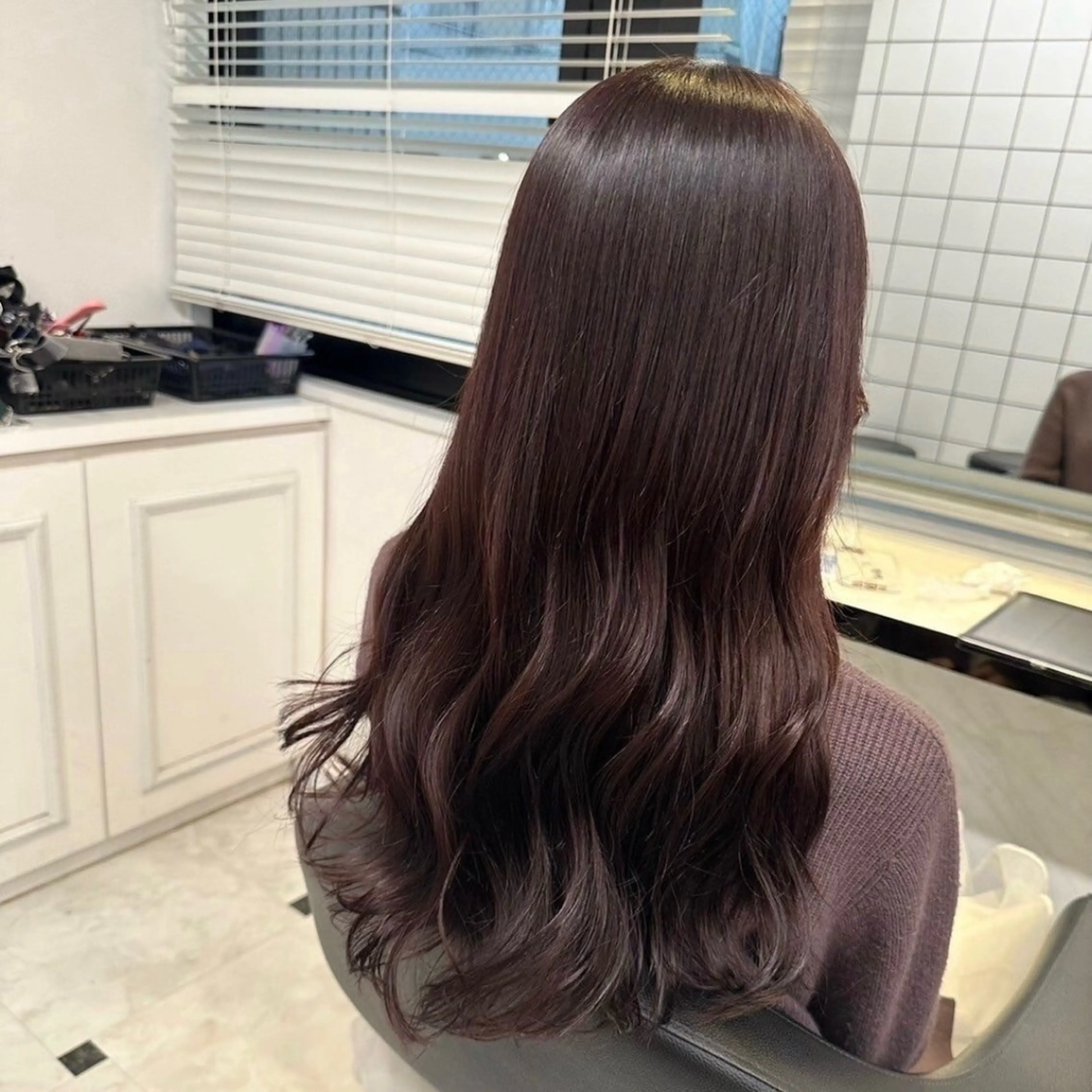 ロング カラー ブリーチ ブリーチなしカラー 髪質改善 トリートメント 💗愛され暖色💗 ピンク/レッド💗のヘアスタイル