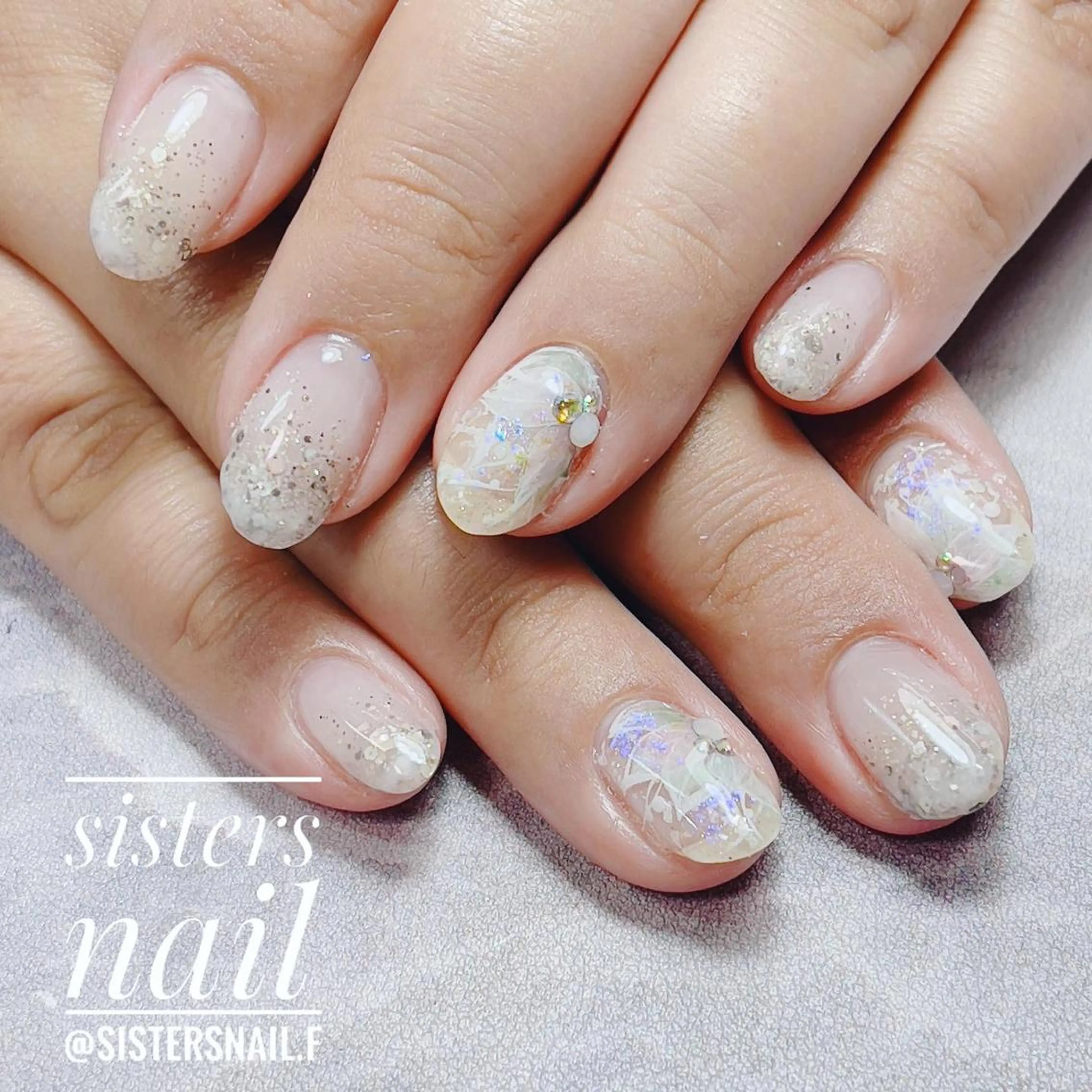 ネイル アートネイル フラワーネイル グラデーション ホログラムネイル キラキラネイル sisters nail.fのネイルデザイン