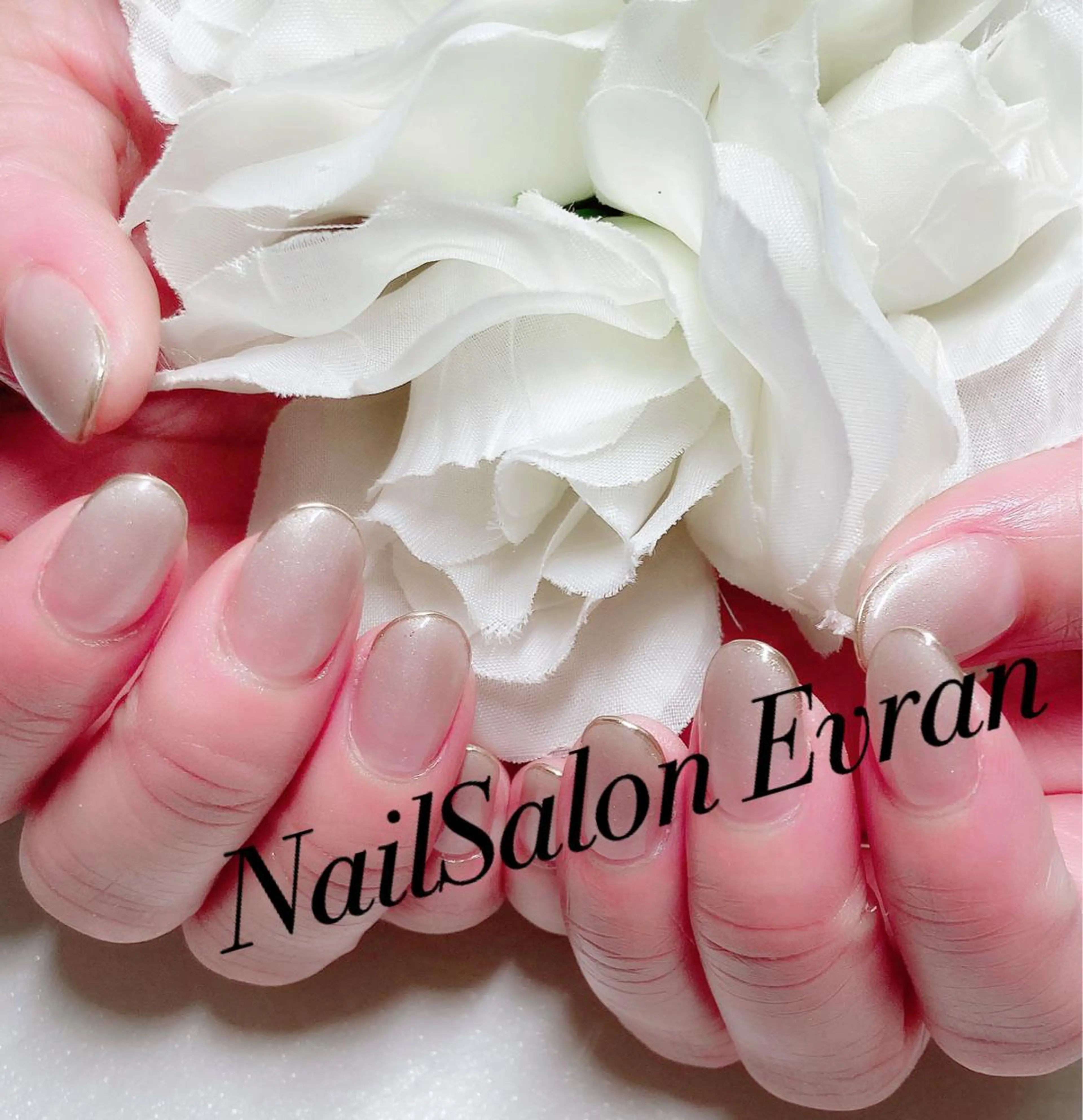ネイル フレンチネイル ミラーネイル Nail salon Evranのネイルデザイン