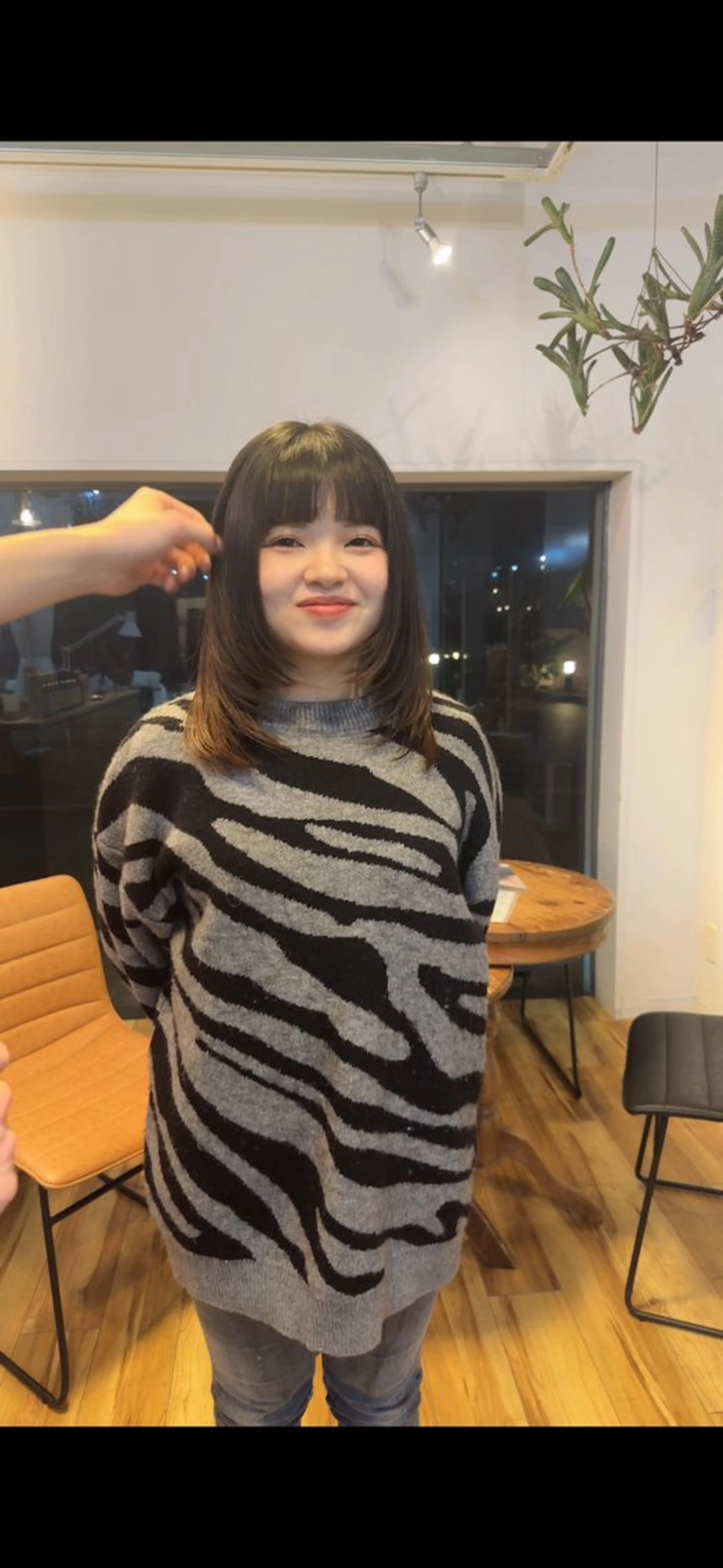 セミロング 顔まわりレイヤー 顔周りカット レイヤーカット 大原 正寛のヘアスタイル