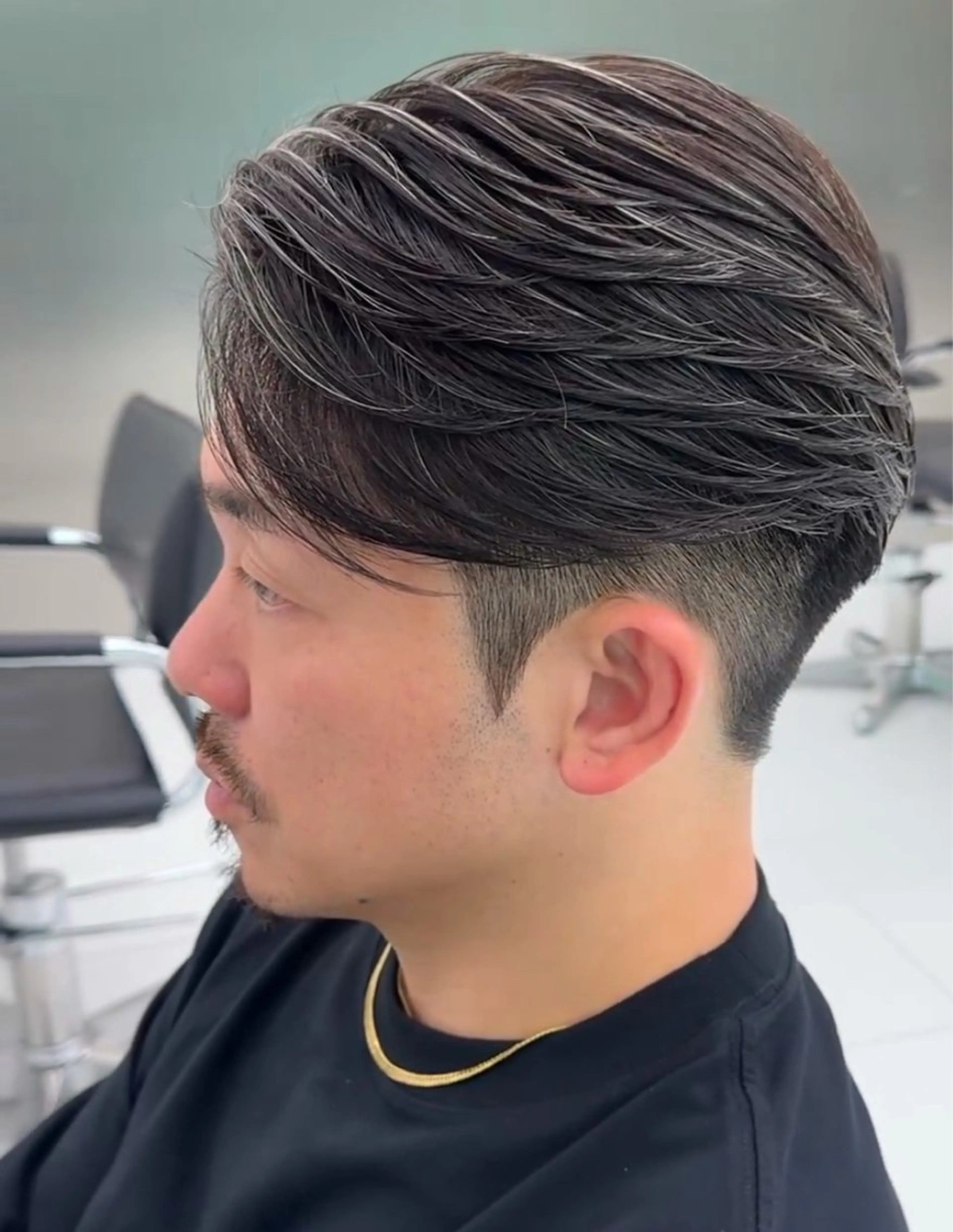 メンズ センターパート メンズハイライト メンズメッシュ カット ヘアカラー 白髪ぼかし/白髪 メッシュ/ゆうとのヘアスタイル