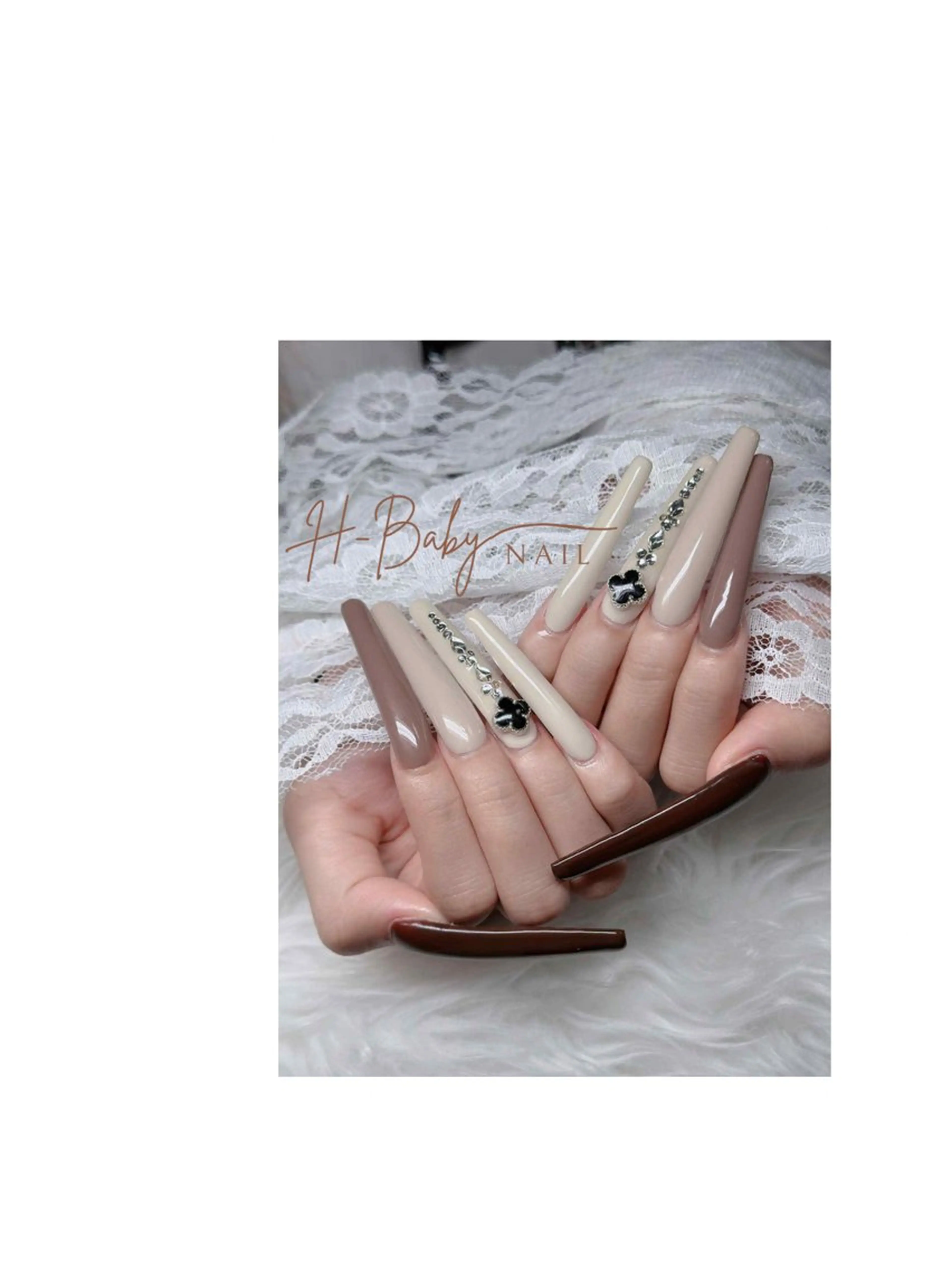 ネイル フレンチネイル ジェルネイル ガラスフレンチ ハロウィン ハート ハンドネイル H.baby Nail Salonのネイルデザイン