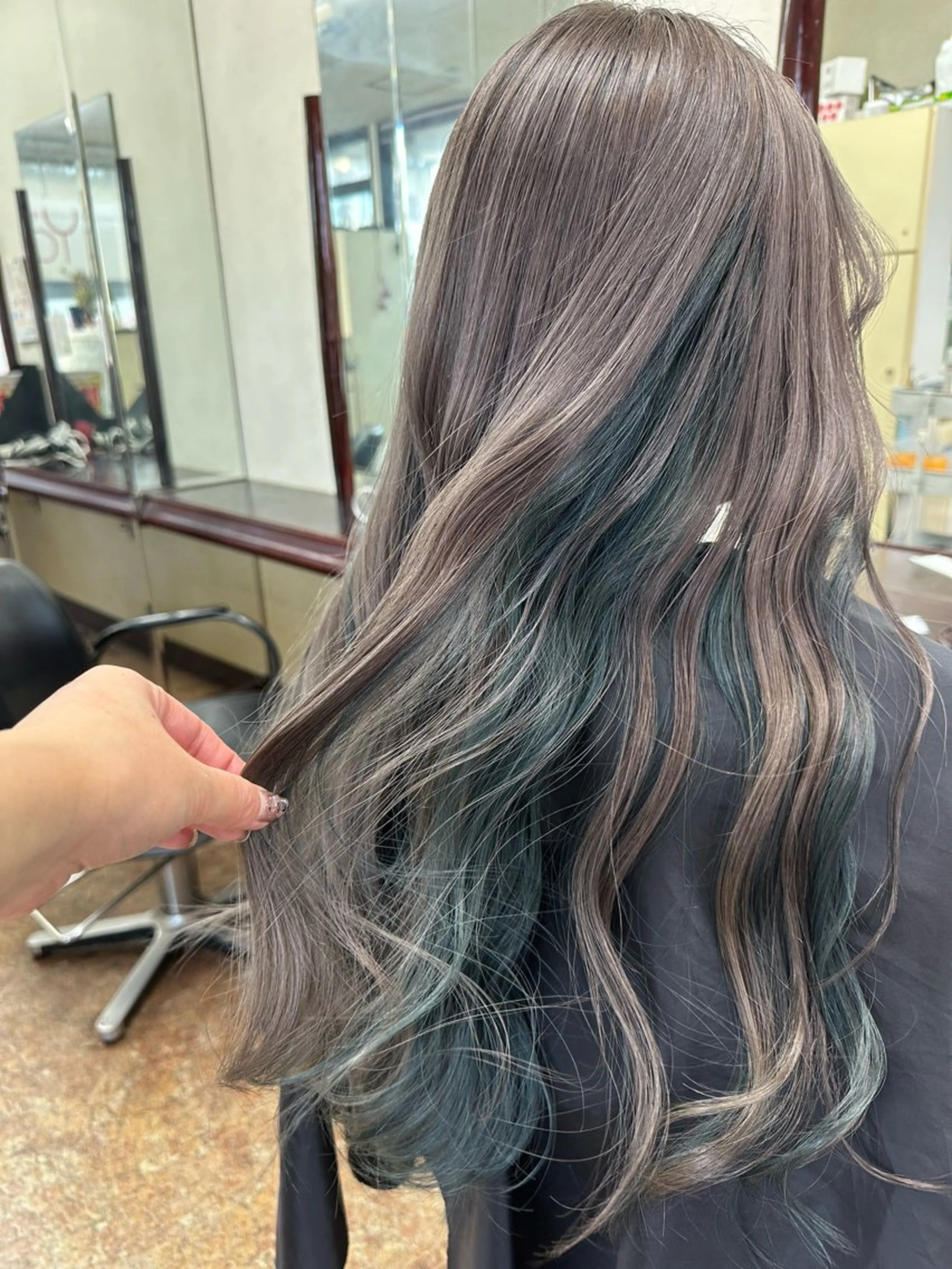 ロング カラー 後藤 弓佳のヘアスタイル