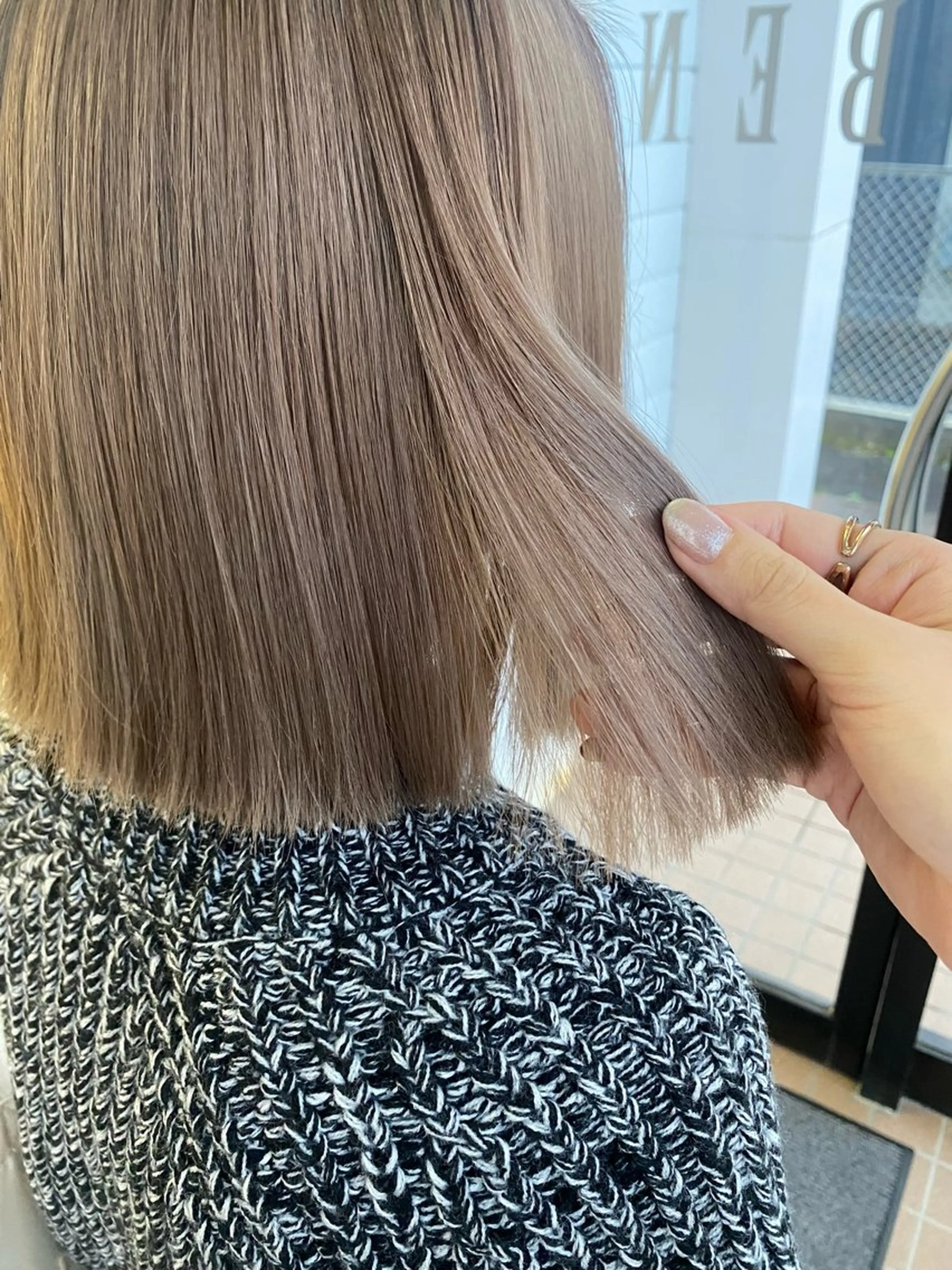 ミディアム 🇰🇷韓国風顔周り NANAMI🇰🇷のヘアスタイル