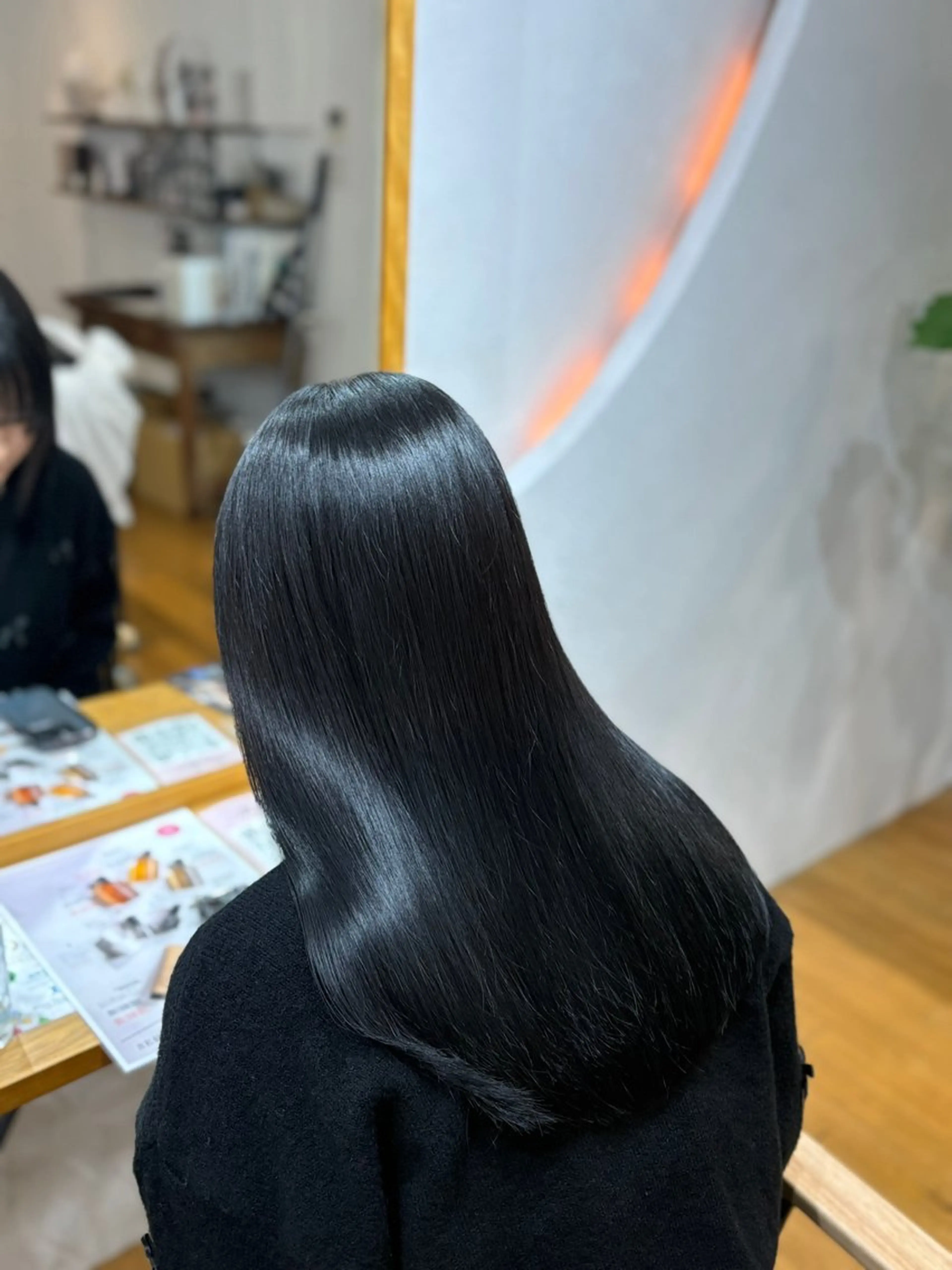 ロング カット 縮毛矯正 トリートメント 3tuba Asumiのヘアスタイル