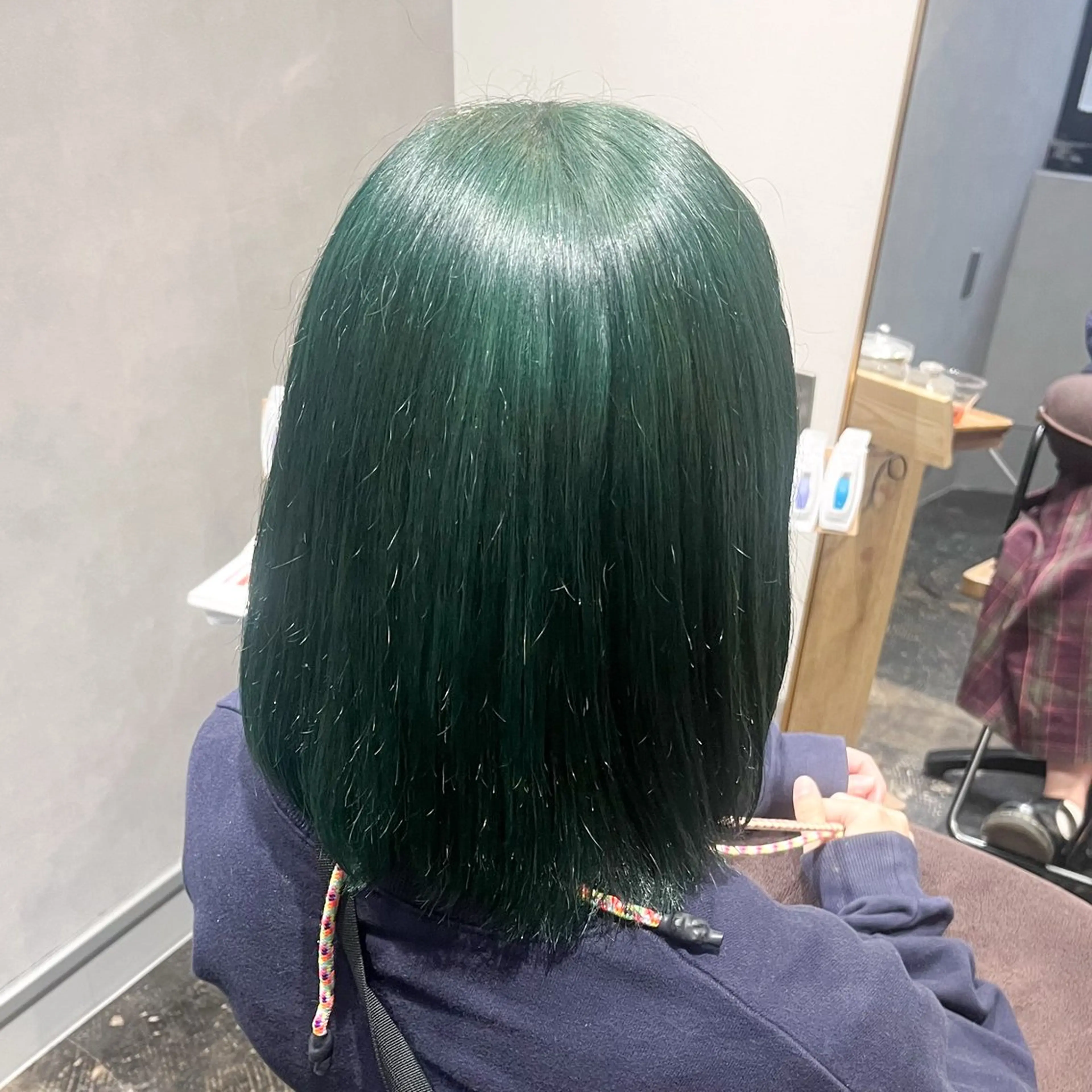 ショート カラー カット ヘアカラー トリートメント 伊藤 玲衣のヘアスタイル