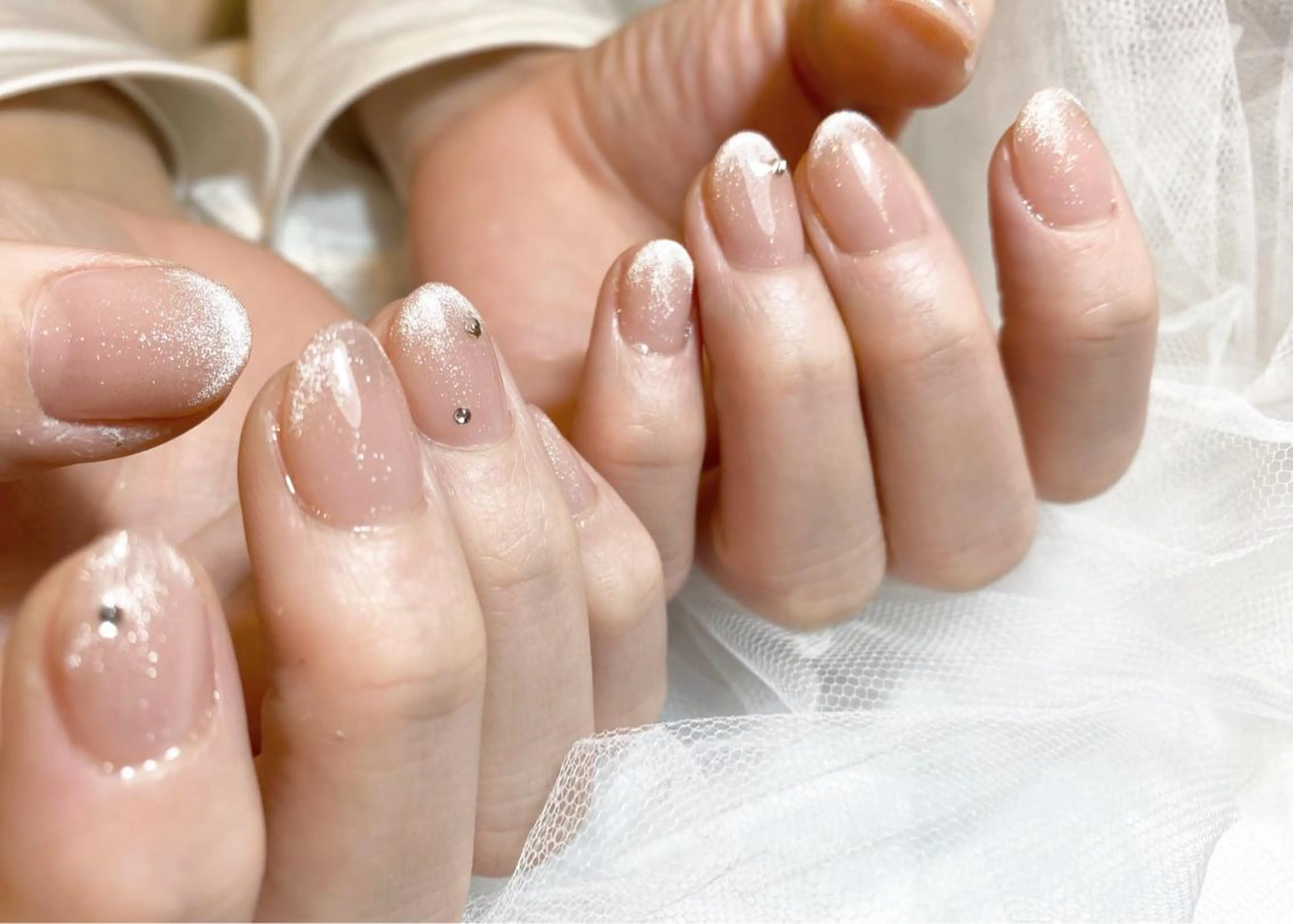 ネイル グラデーション マグネットネイル ハンドネイル パラジェル認定サロン　ネイルケア&スパ　Lovin所属・Lovin _ryukaのネイルデザイン