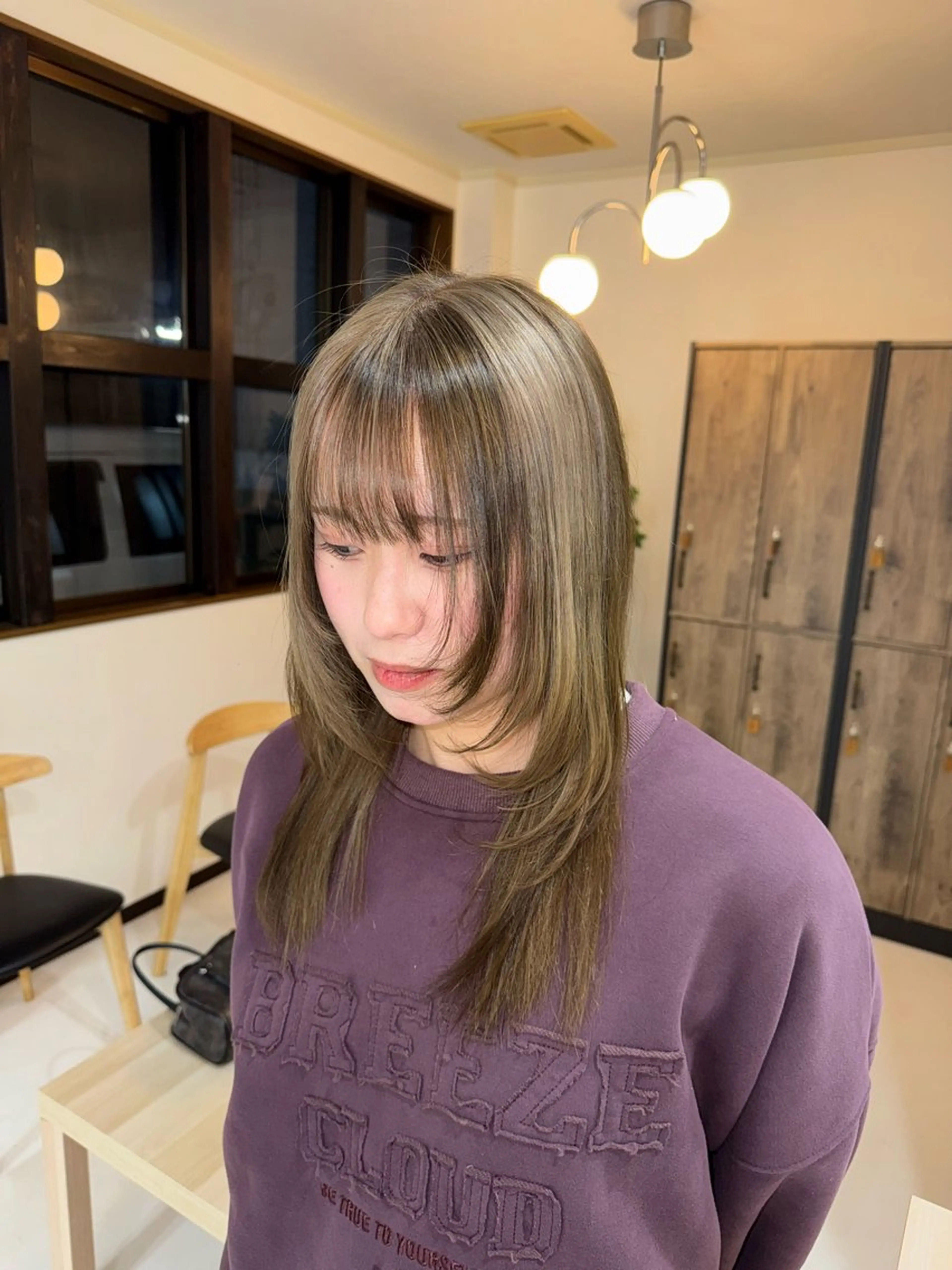 セミロング ヘアカラー 手塚 麗のヘアスタイル
