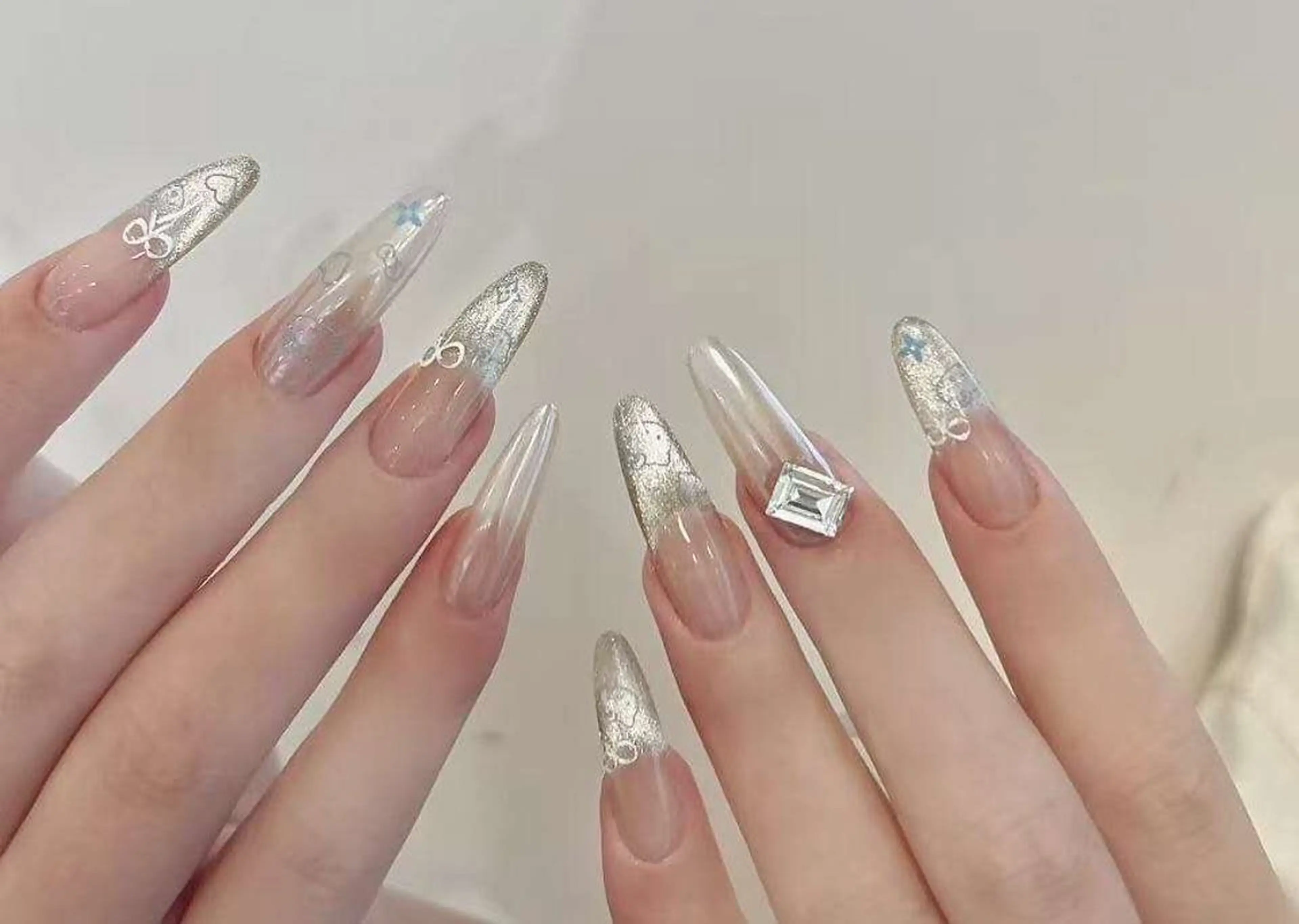 ネイル フラワーネイル フレンチネイル ジェルネイル ガラスフレンチ ハート ハンドネイル BabyYouMi ねねのネイルデザイン